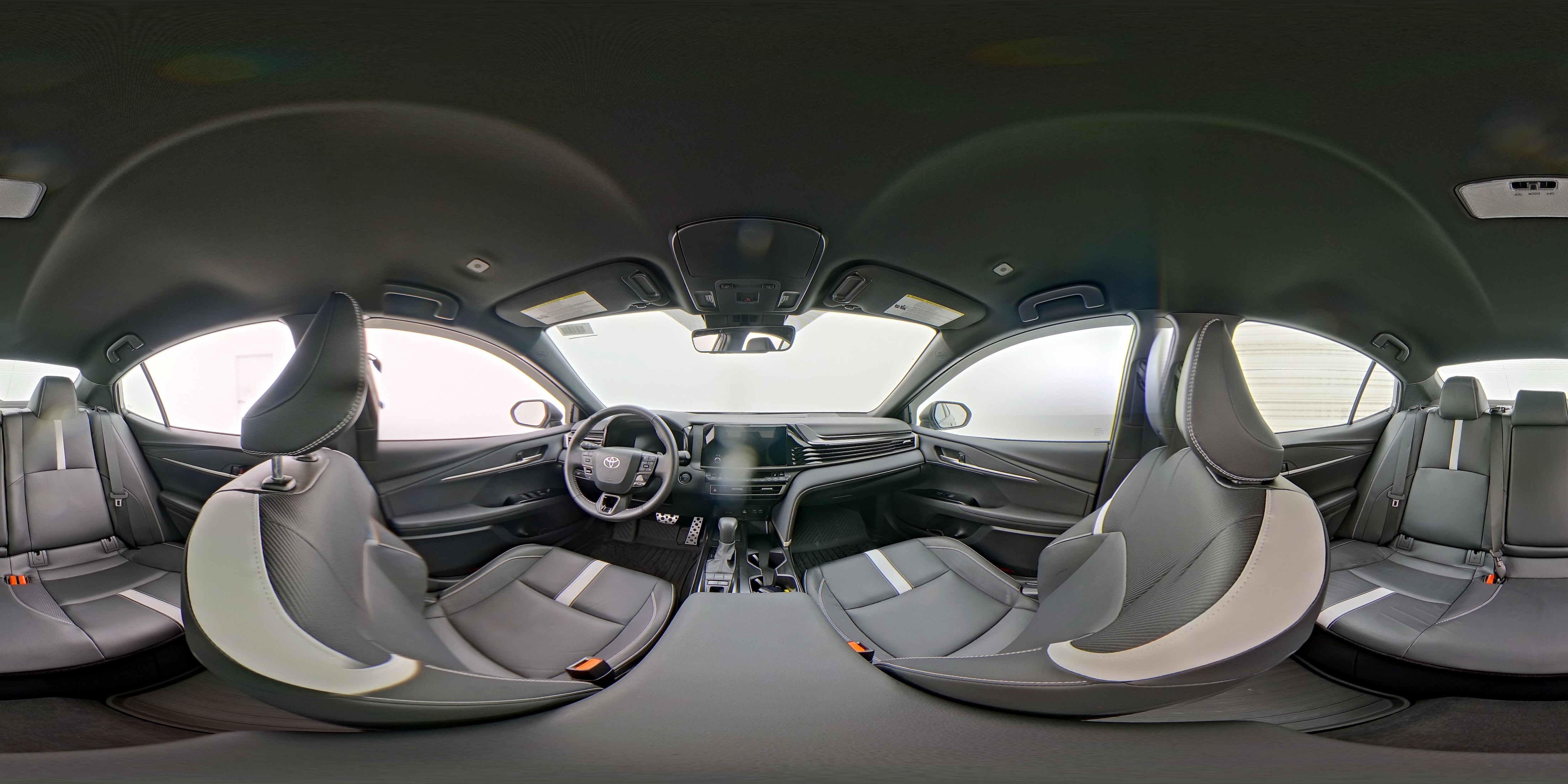 2025 Toyota Camry SE - Photo 24