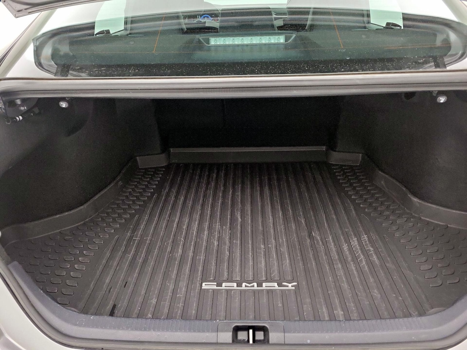 2025 Toyota Camry SE - Photo 21