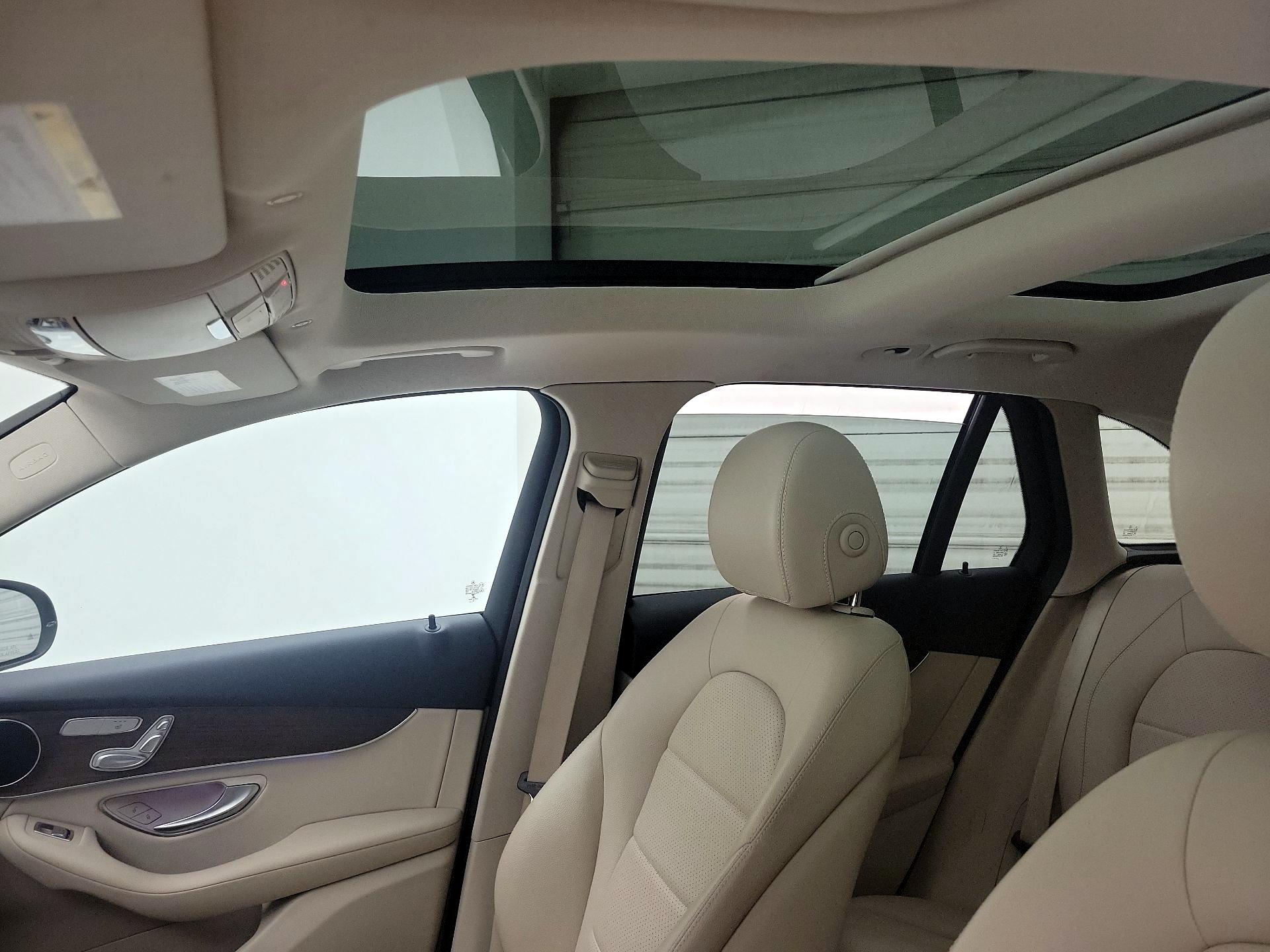 Thumbnail: 2021 Mercedes-Benz GLC - 18