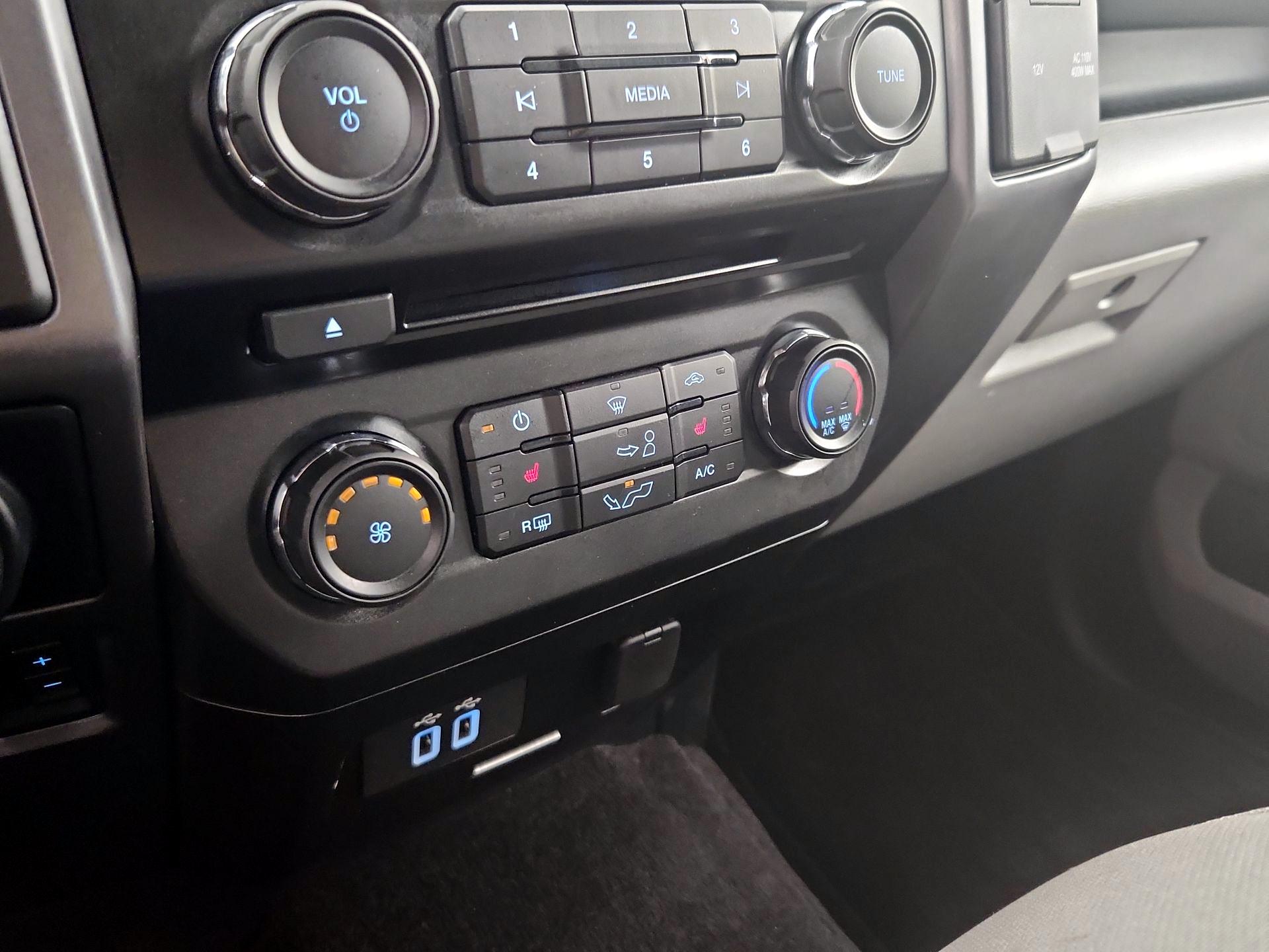 Thumbnail: 2016 Ford F-150 - 16