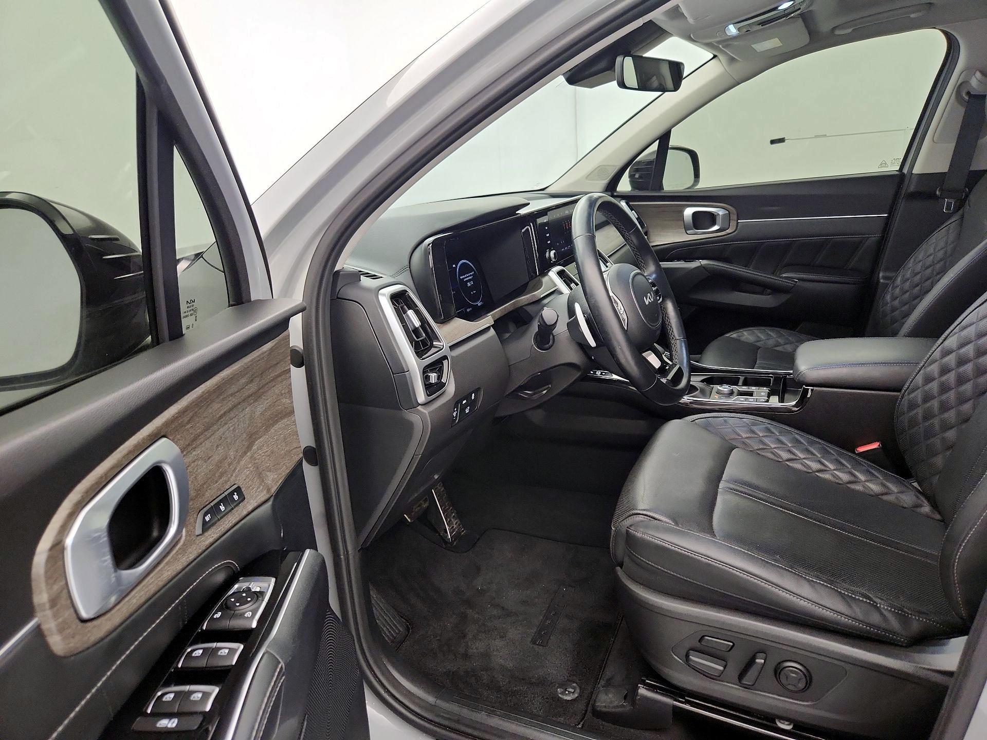 Thumbnail: 2022 Kia Sorento - 11