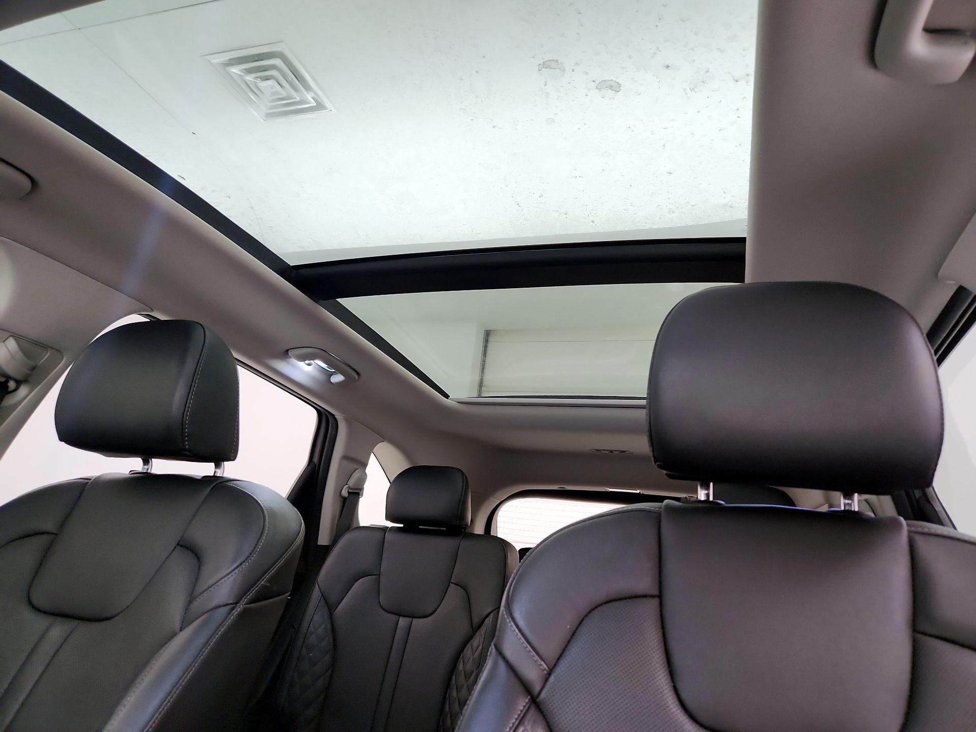 Thumbnail: 2022 Kia Sorento - 20