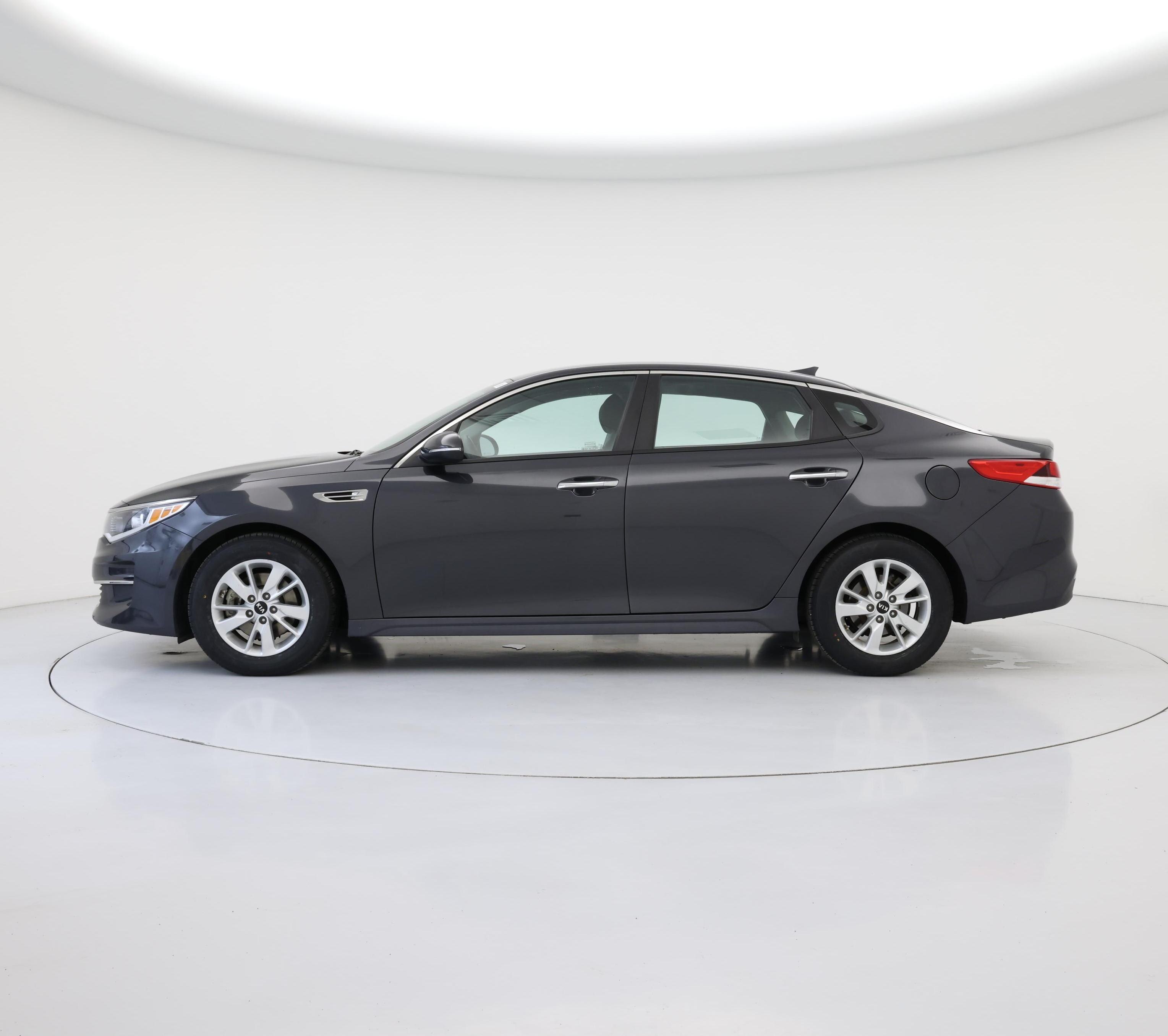 Thumbnail: 2017 Kia Optima - 3