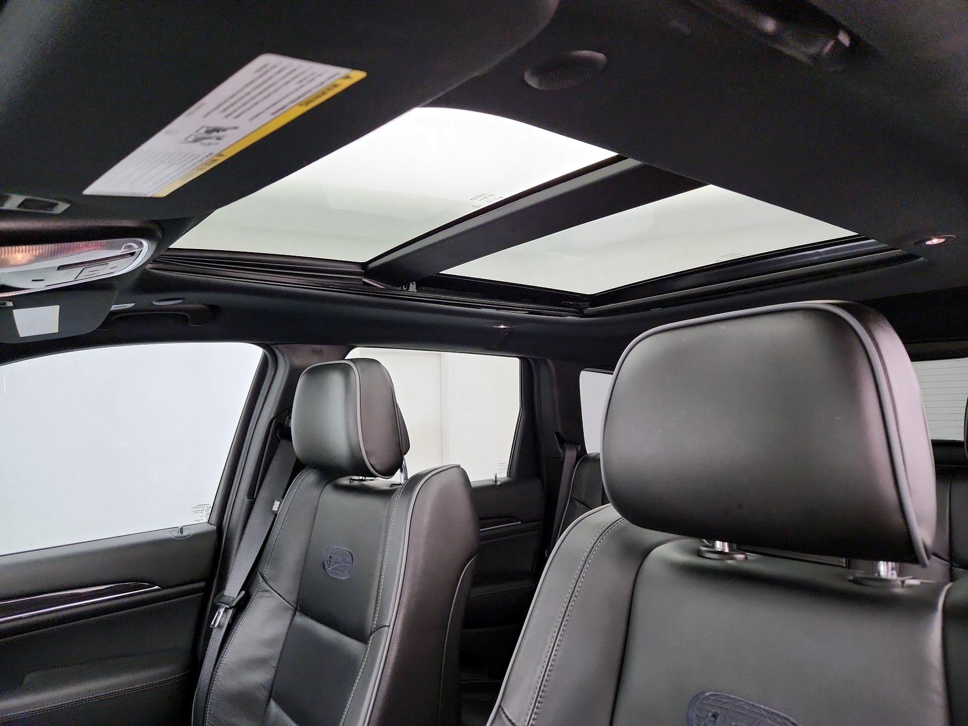 Thumbnail: 2021 Jeep Grand Cherokee - 20