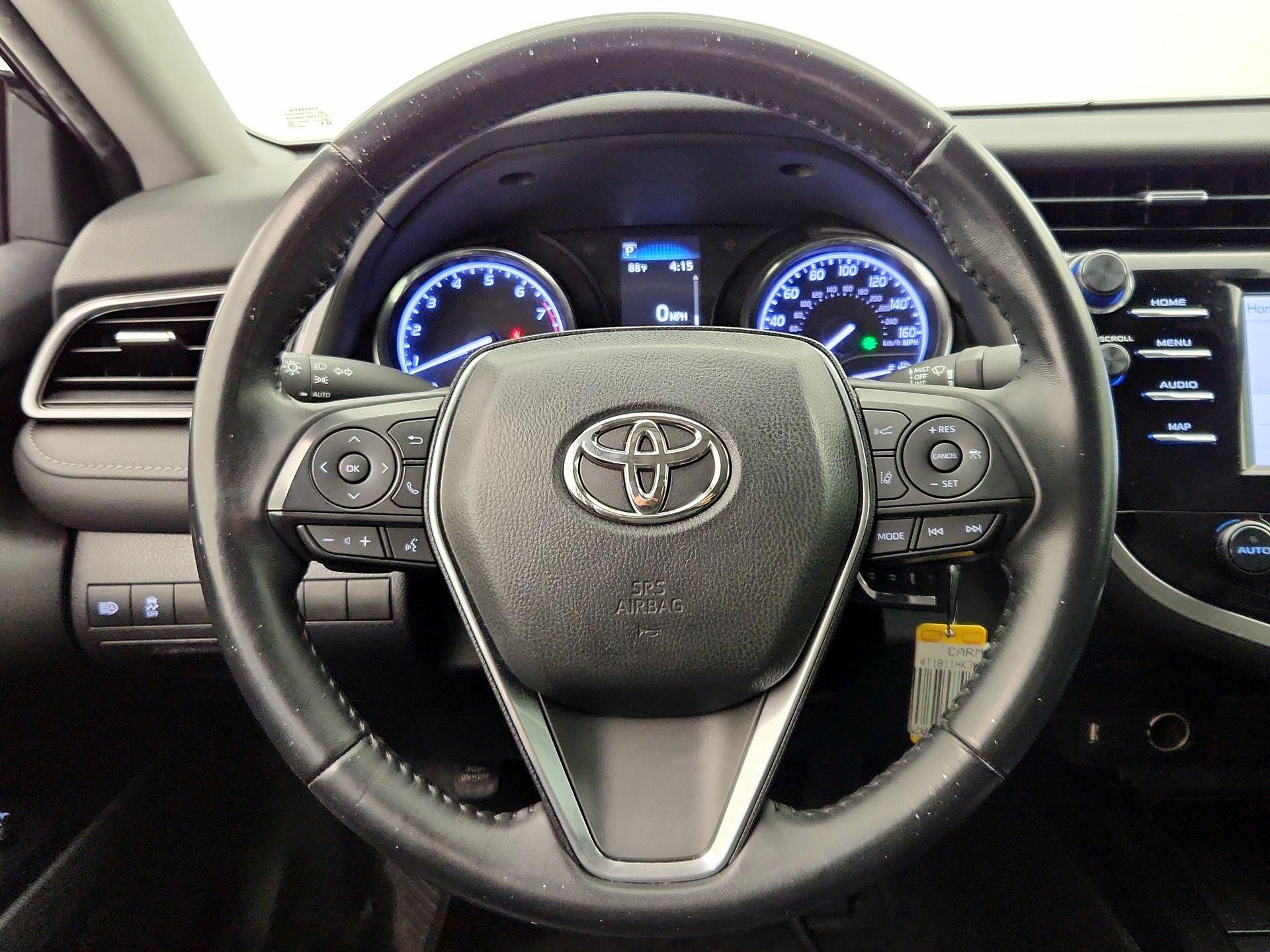 Thumbnail: 2019 Toyota Camry - 10