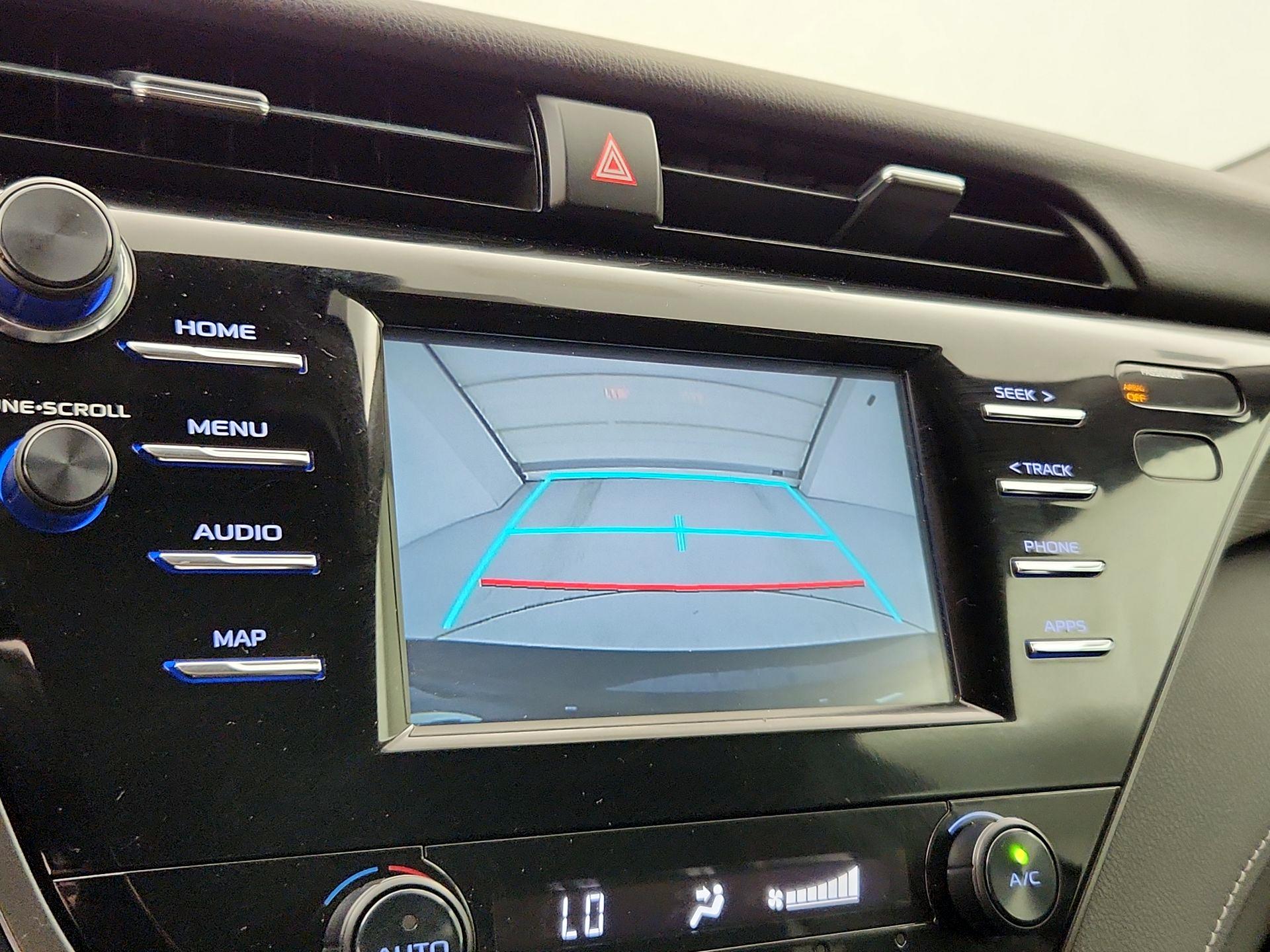 Thumbnail: 2019 Toyota Camry - 14