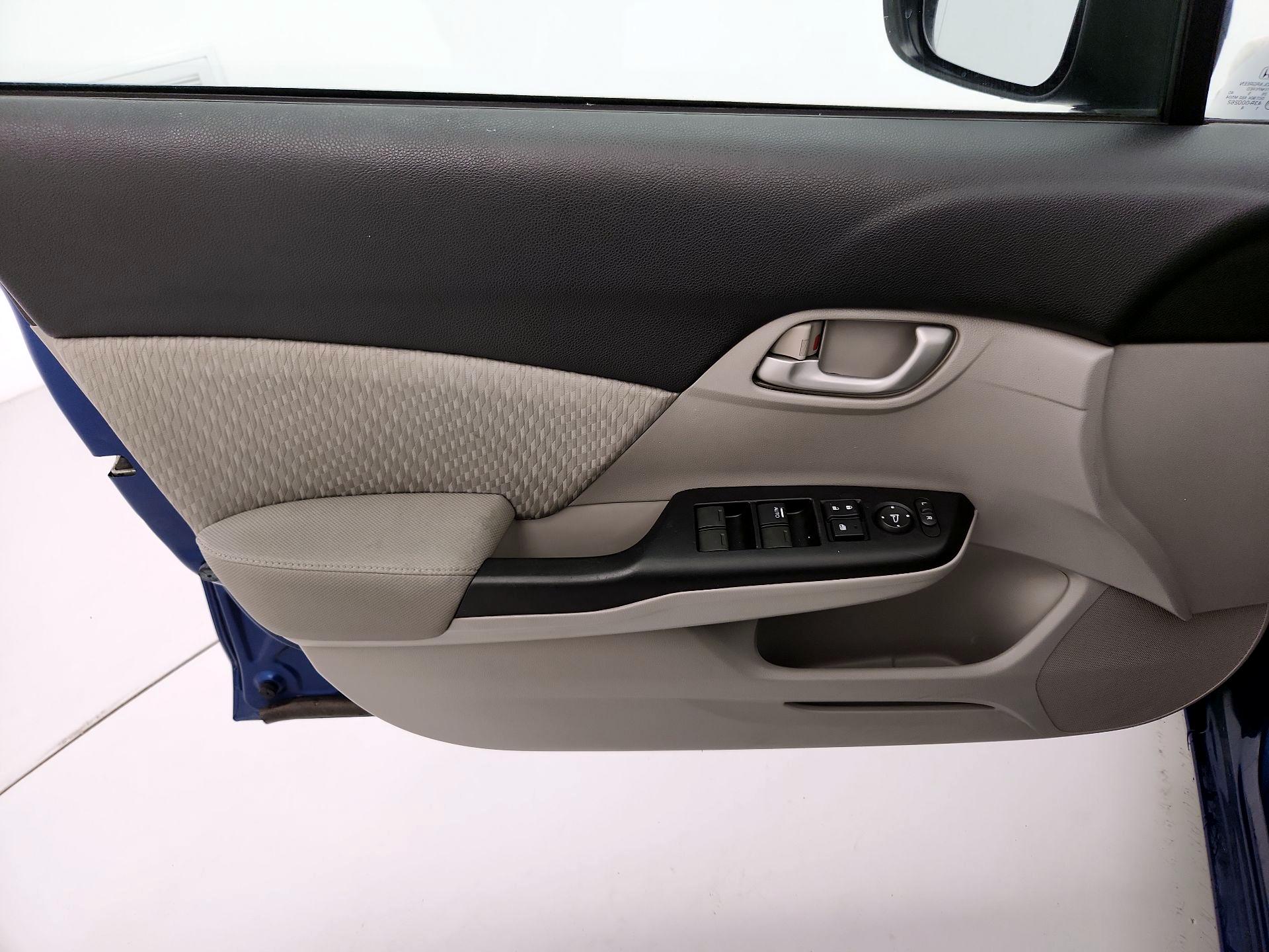 Thumbnail: 2015 Honda Civic - 12