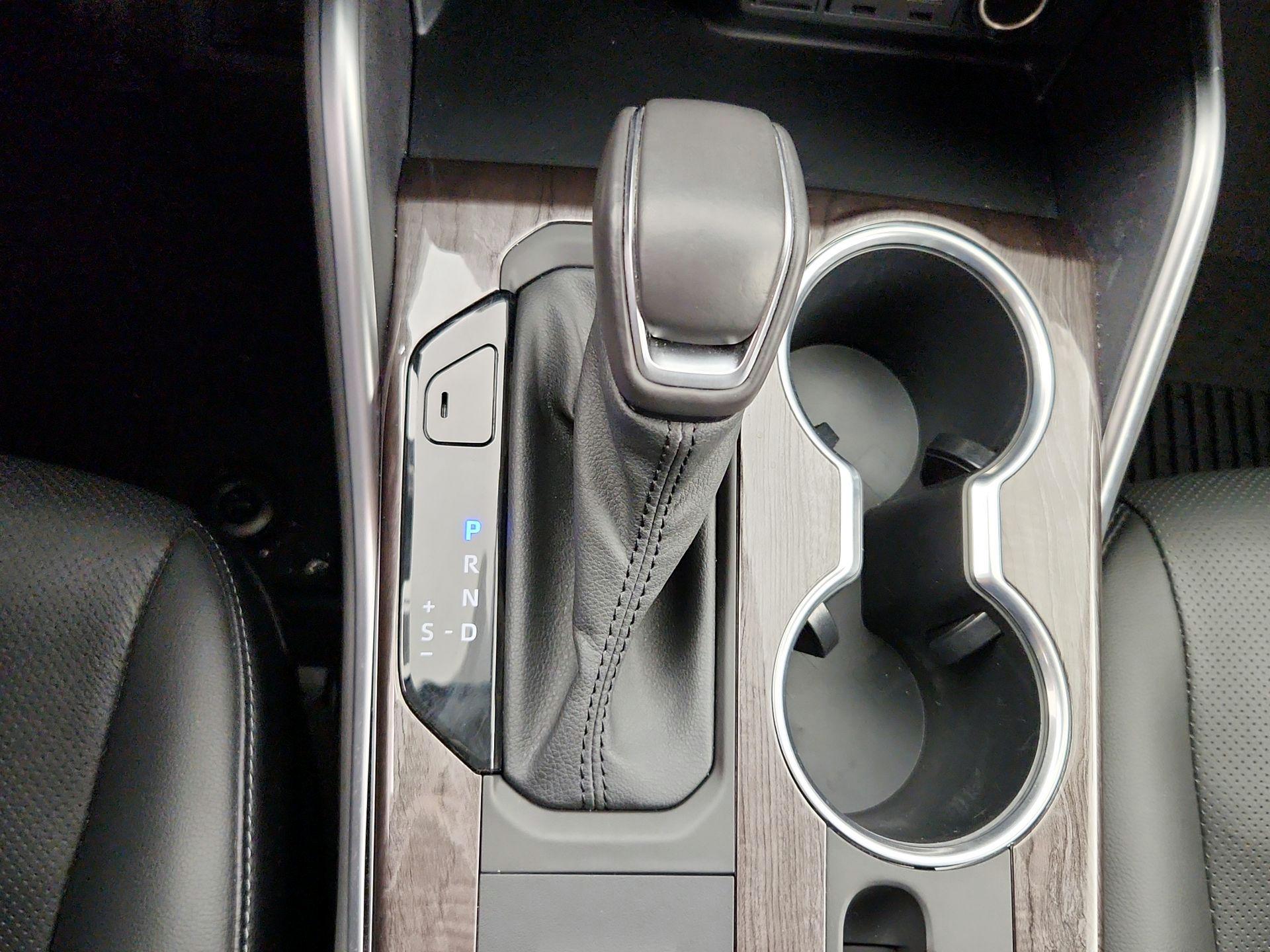 Thumbnail: 2021 Toyota Highlander - 18