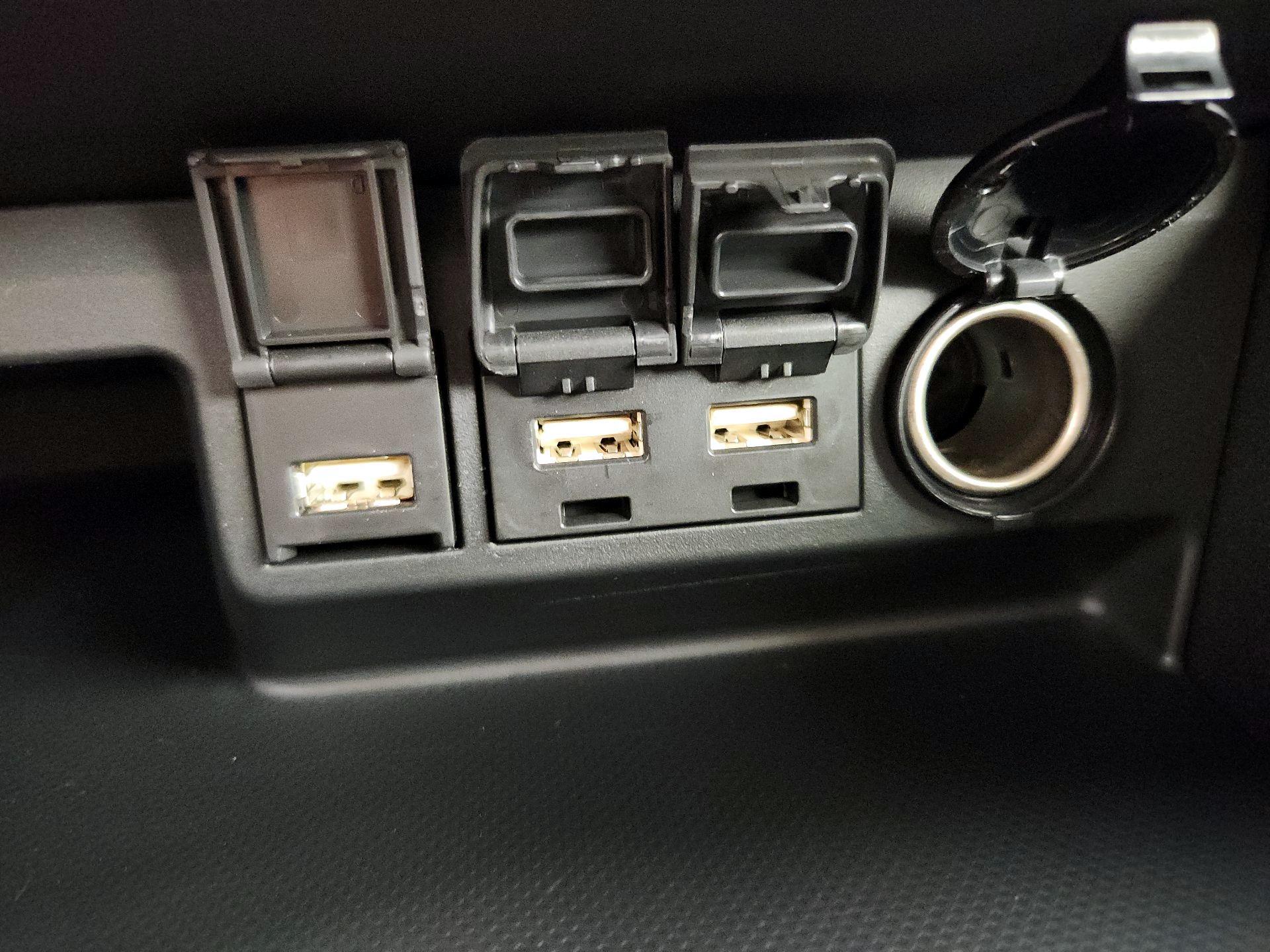 Thumbnail: 2021 Toyota Highlander - 19