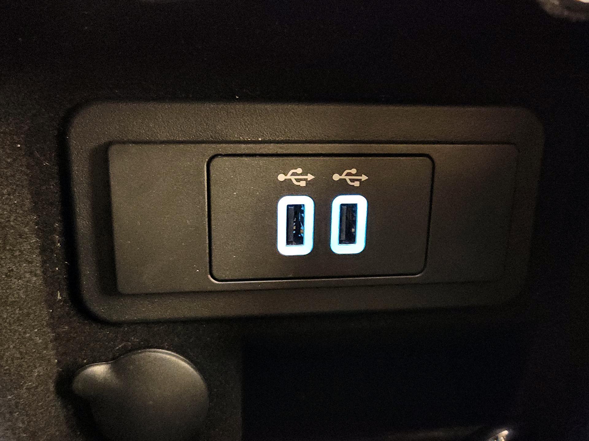 Thumbnail: 2016 Ford Flex - 18