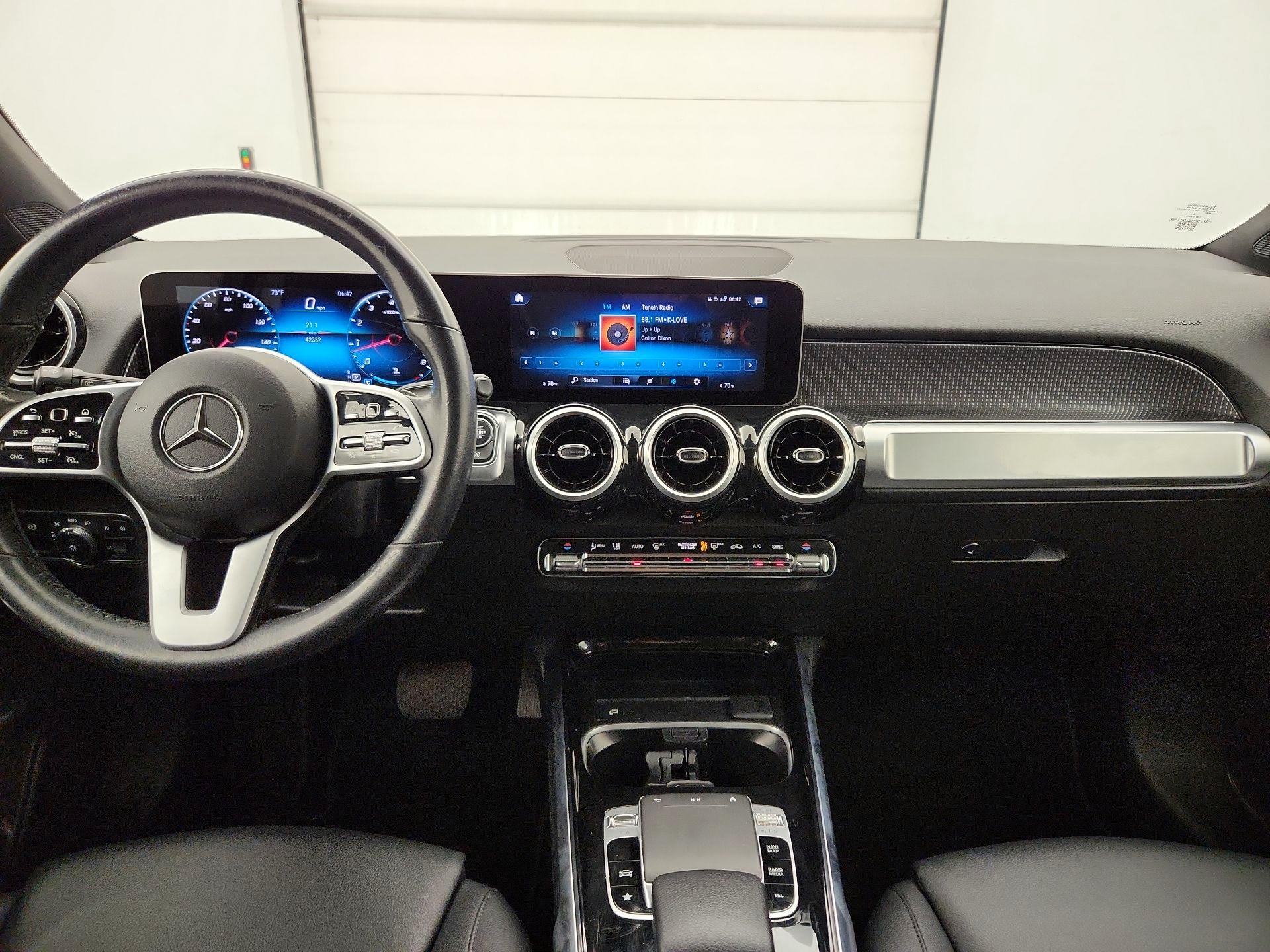 Thumbnail: 2020 Mercedes-Benz GLB - 9