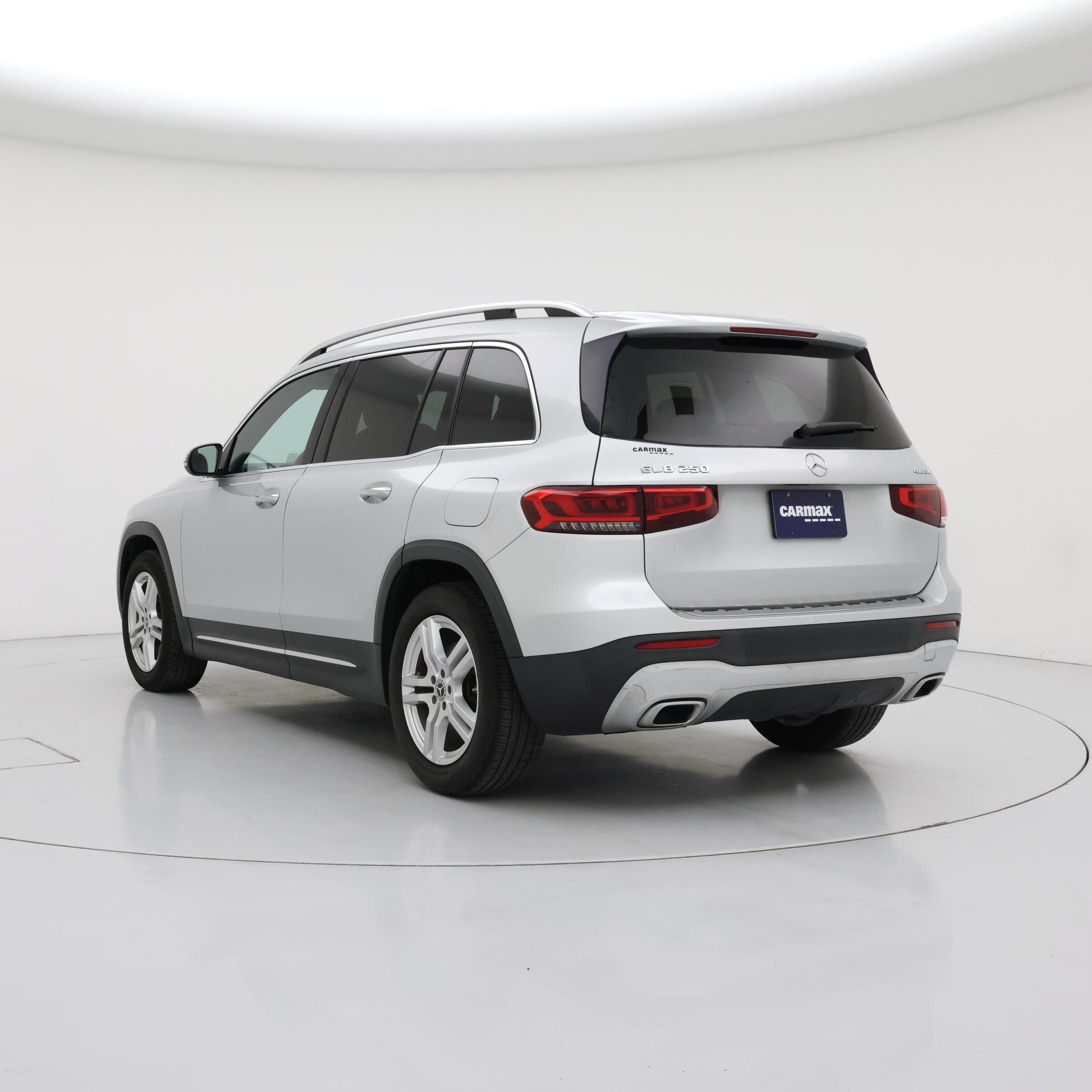Thumbnail: 2020 Mercedes-Benz GLB - 2