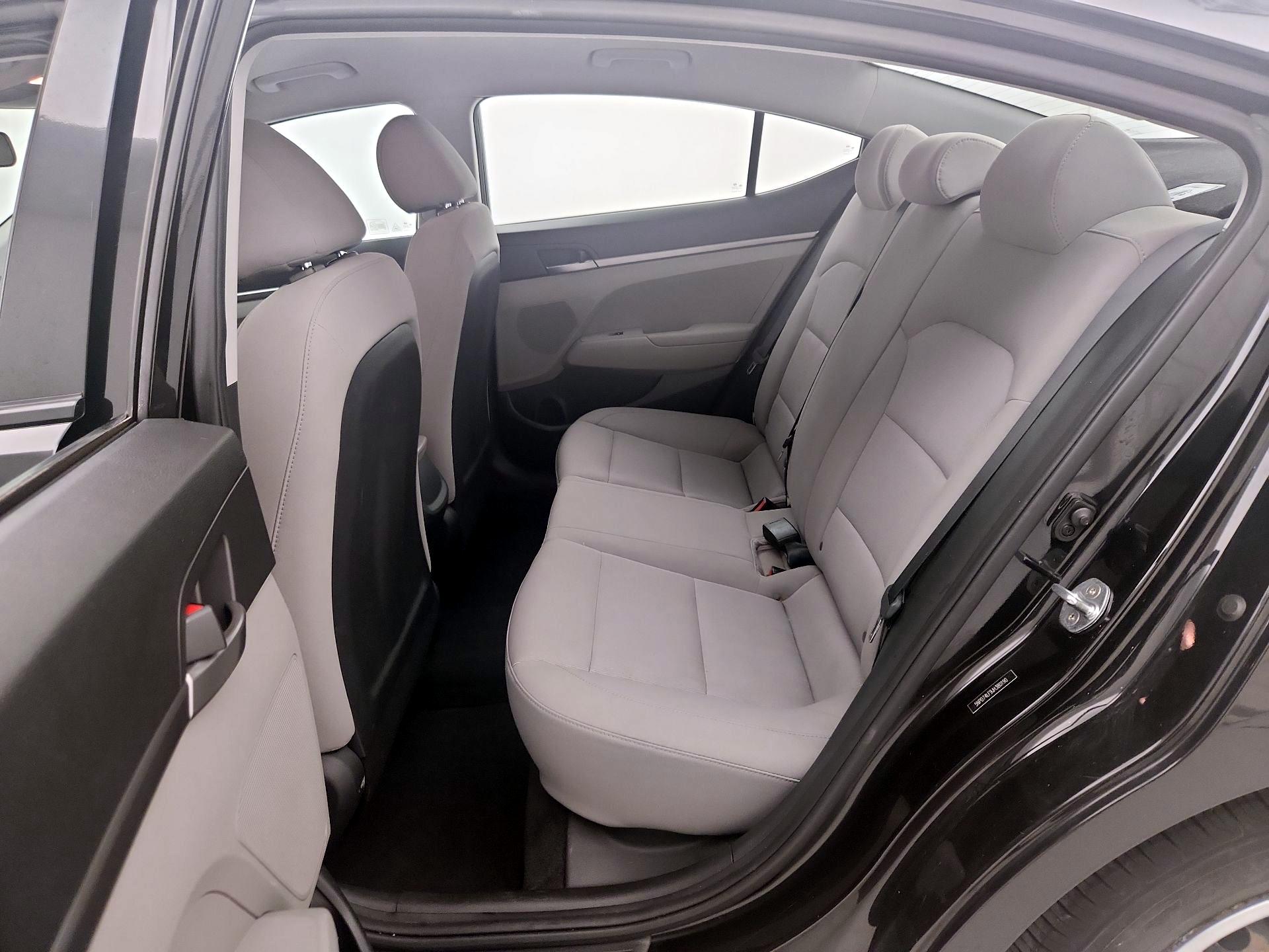 Thumbnail: 2018 Hyundai Elantra - 19