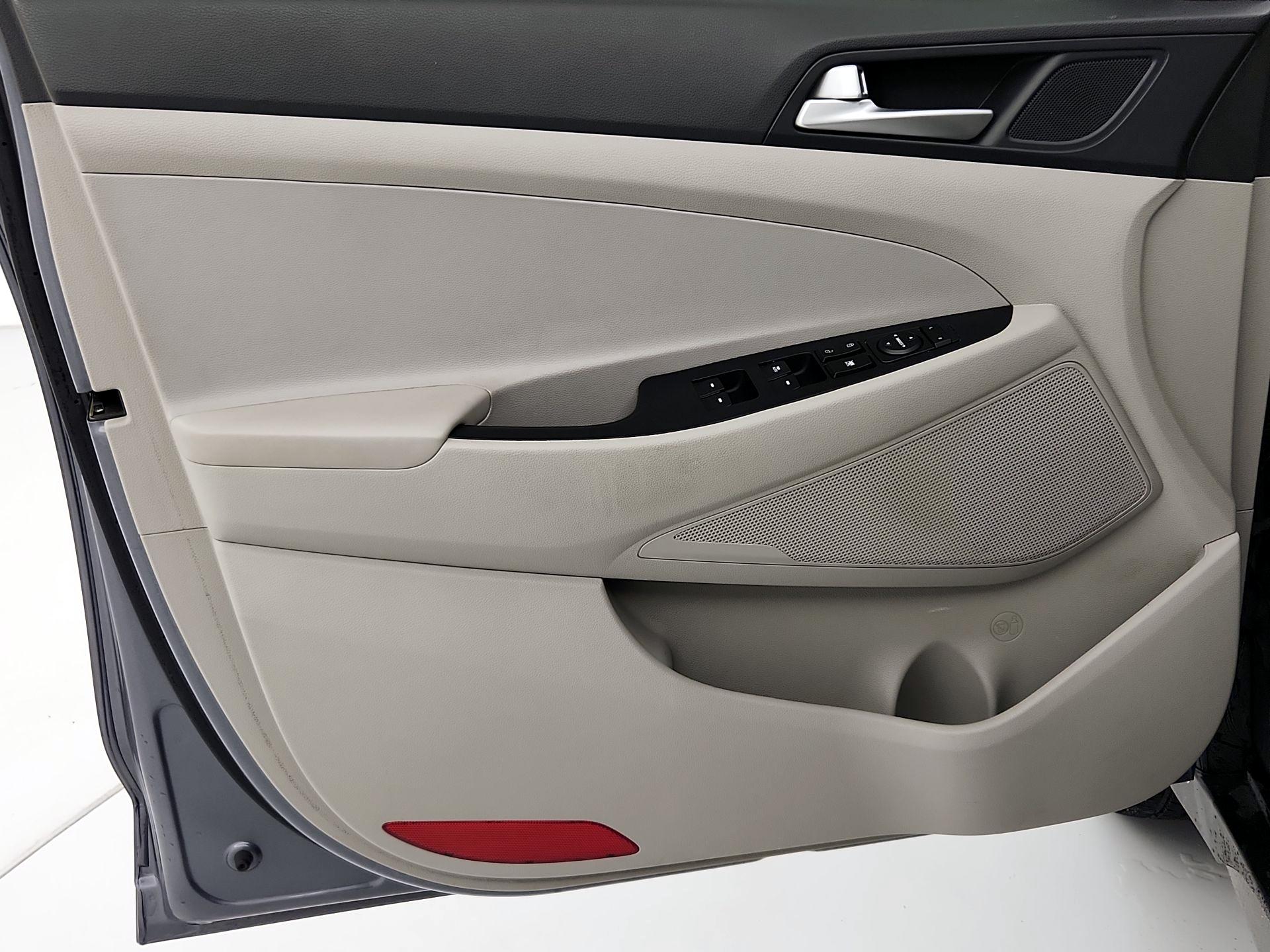 Thumbnail: 2021 Hyundai Tucson - 12