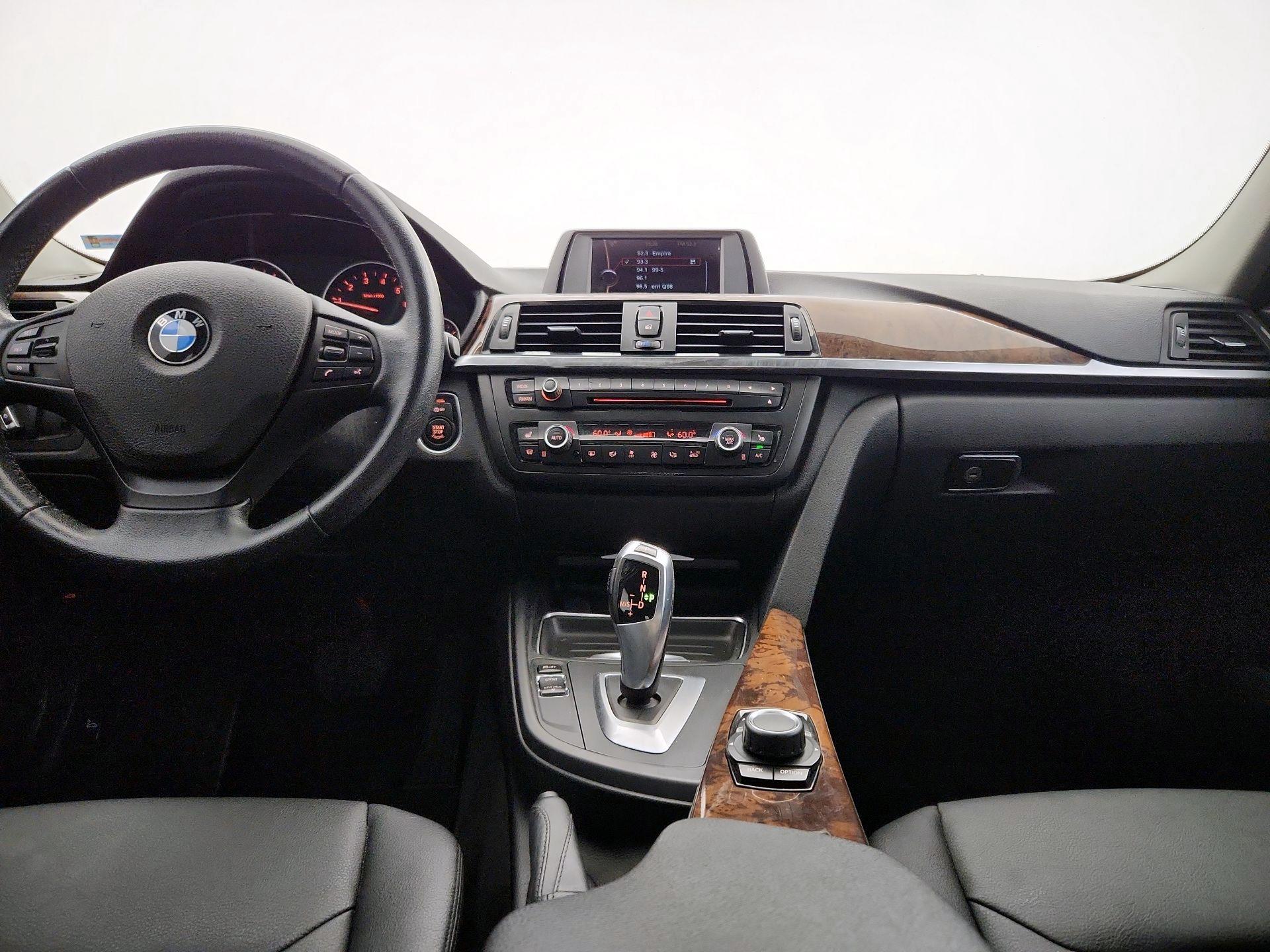 Thumbnail: 2014 BMW 3 Series - 9