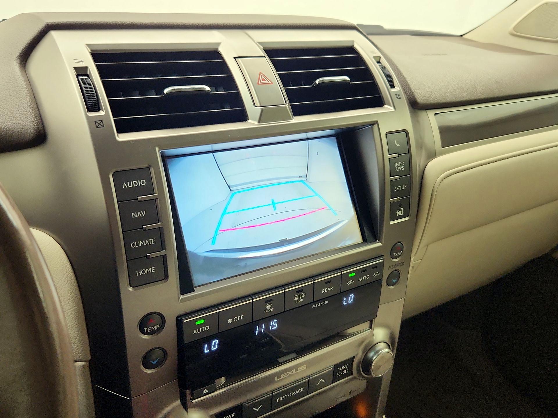 Thumbnail: 2016 Lexus GX - 15