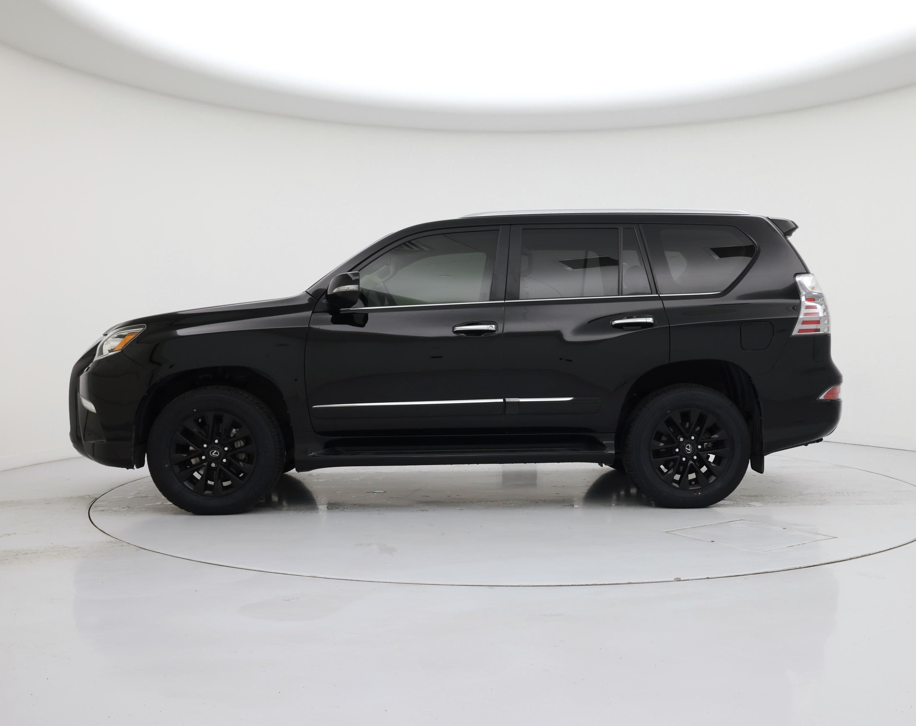 Thumbnail: 2016 Lexus GX - 3