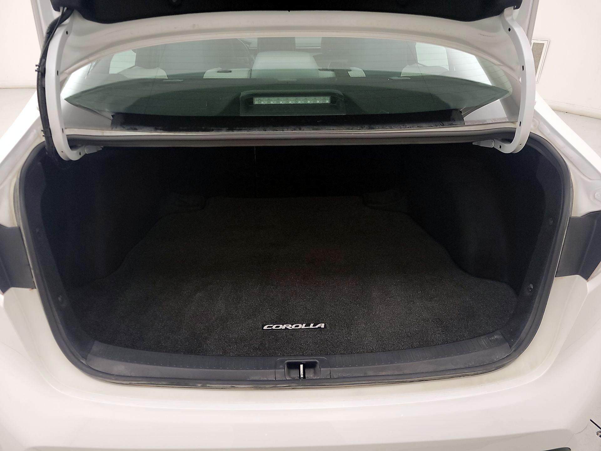 Thumbnail: 2023 Toyota Corolla - 20