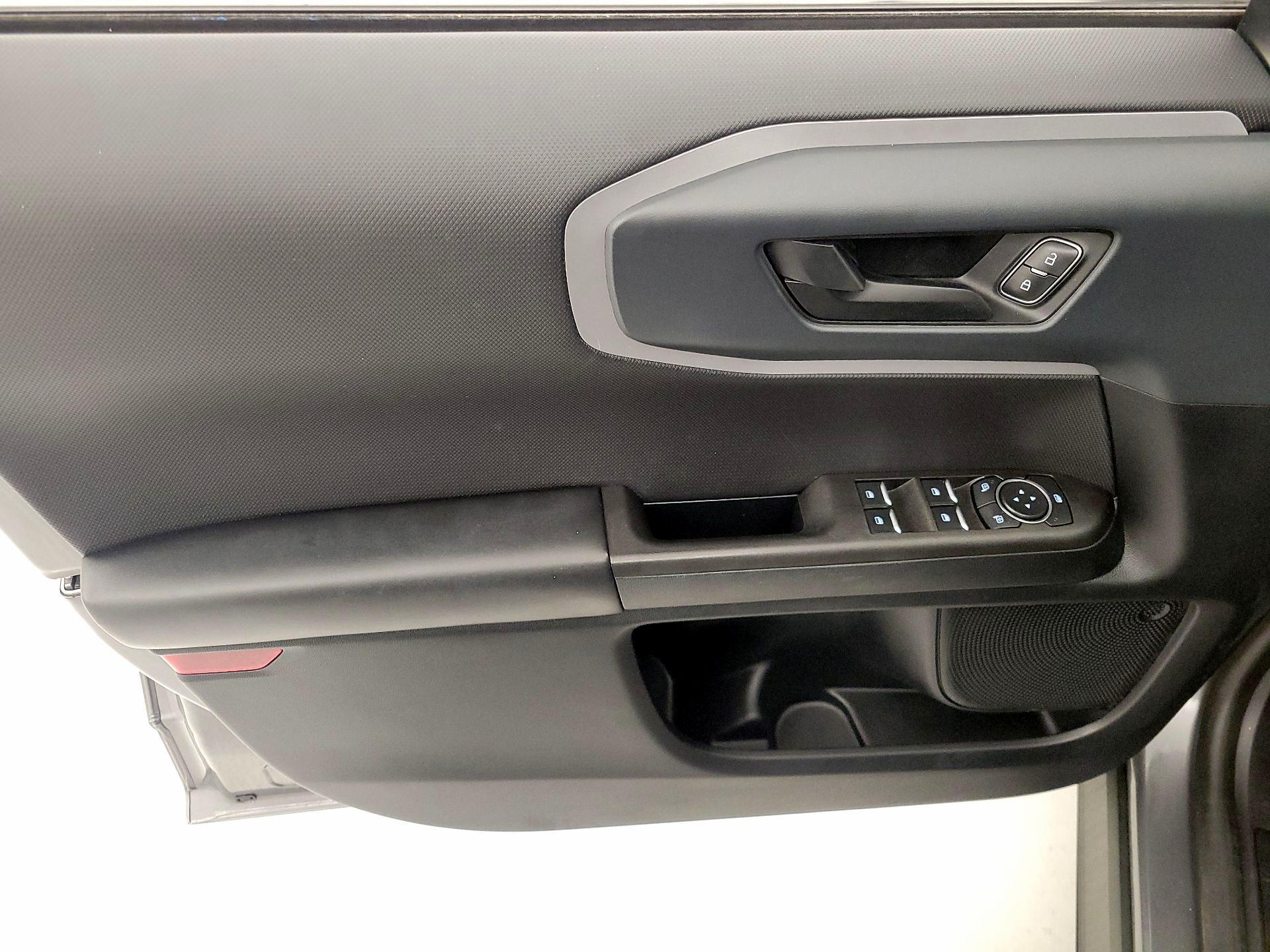 Thumbnail: 2021 Ford Bronco Sport - 12