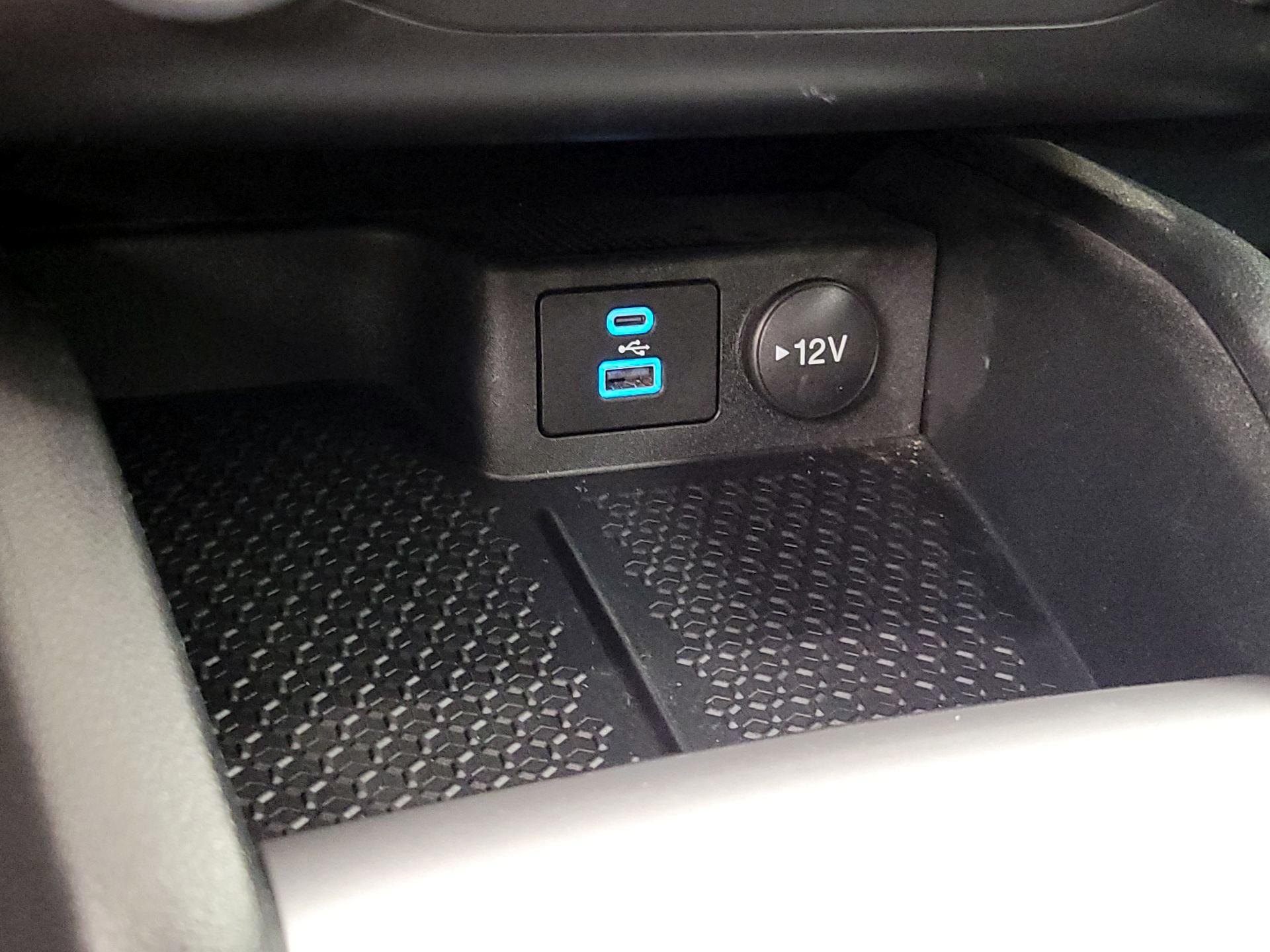 Thumbnail: 2021 Ford Bronco Sport - 18