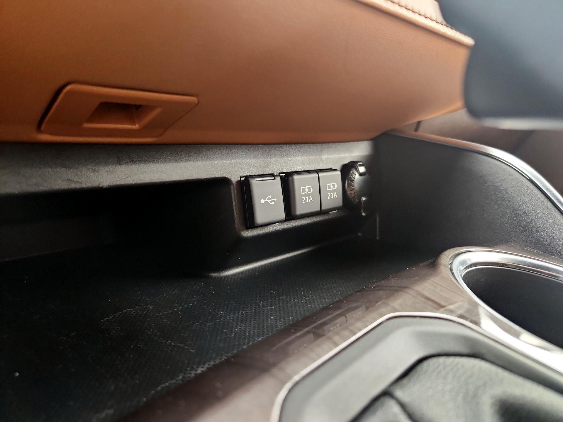 Thumbnail: 2021 Toyota Highlander - 19