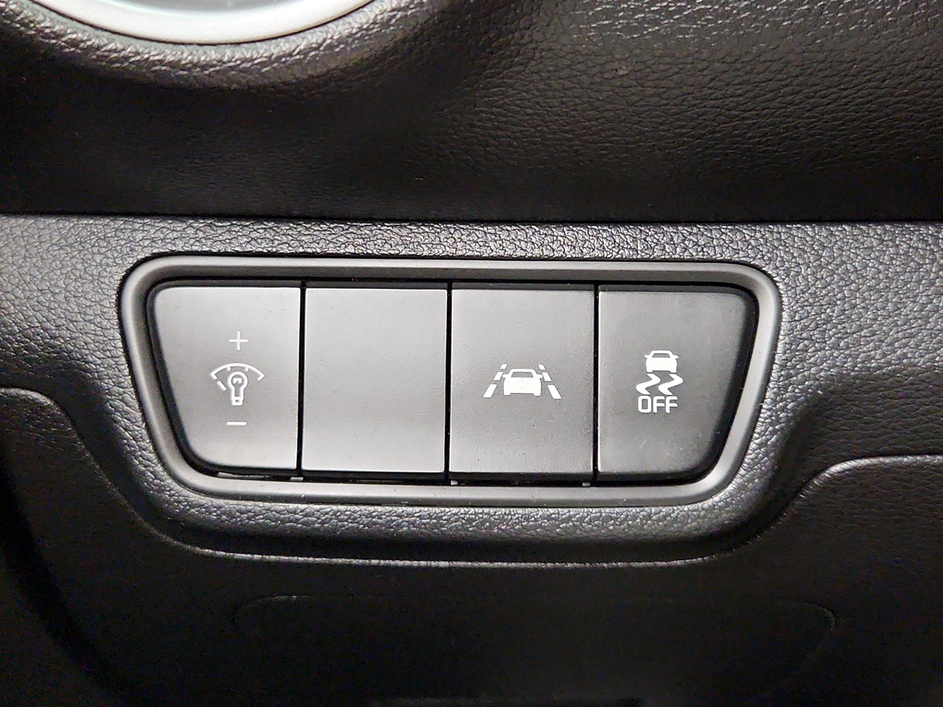 Thumbnail: 2021 Kia Forte - 13