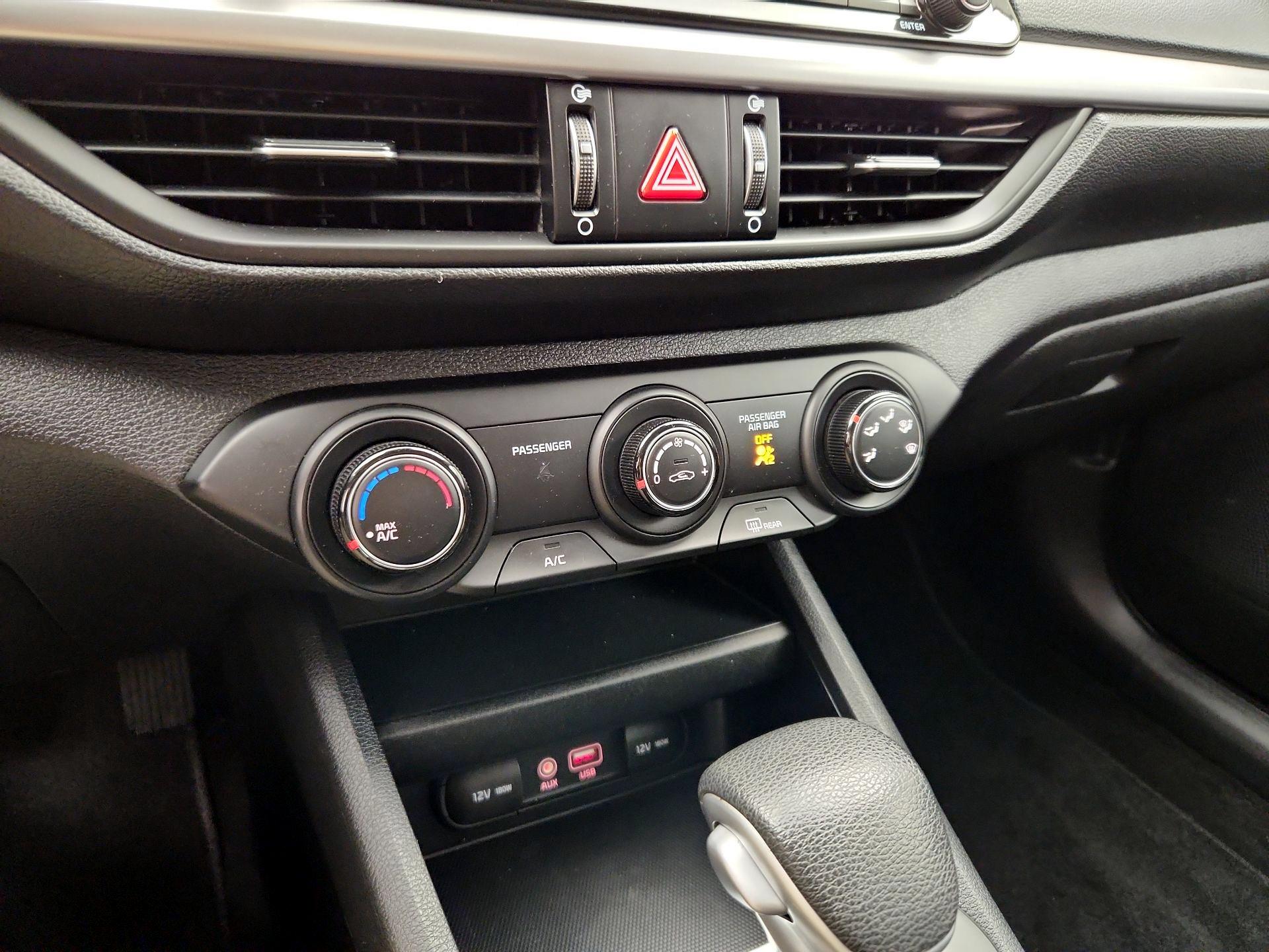 Thumbnail: 2021 Kia Forte - 16