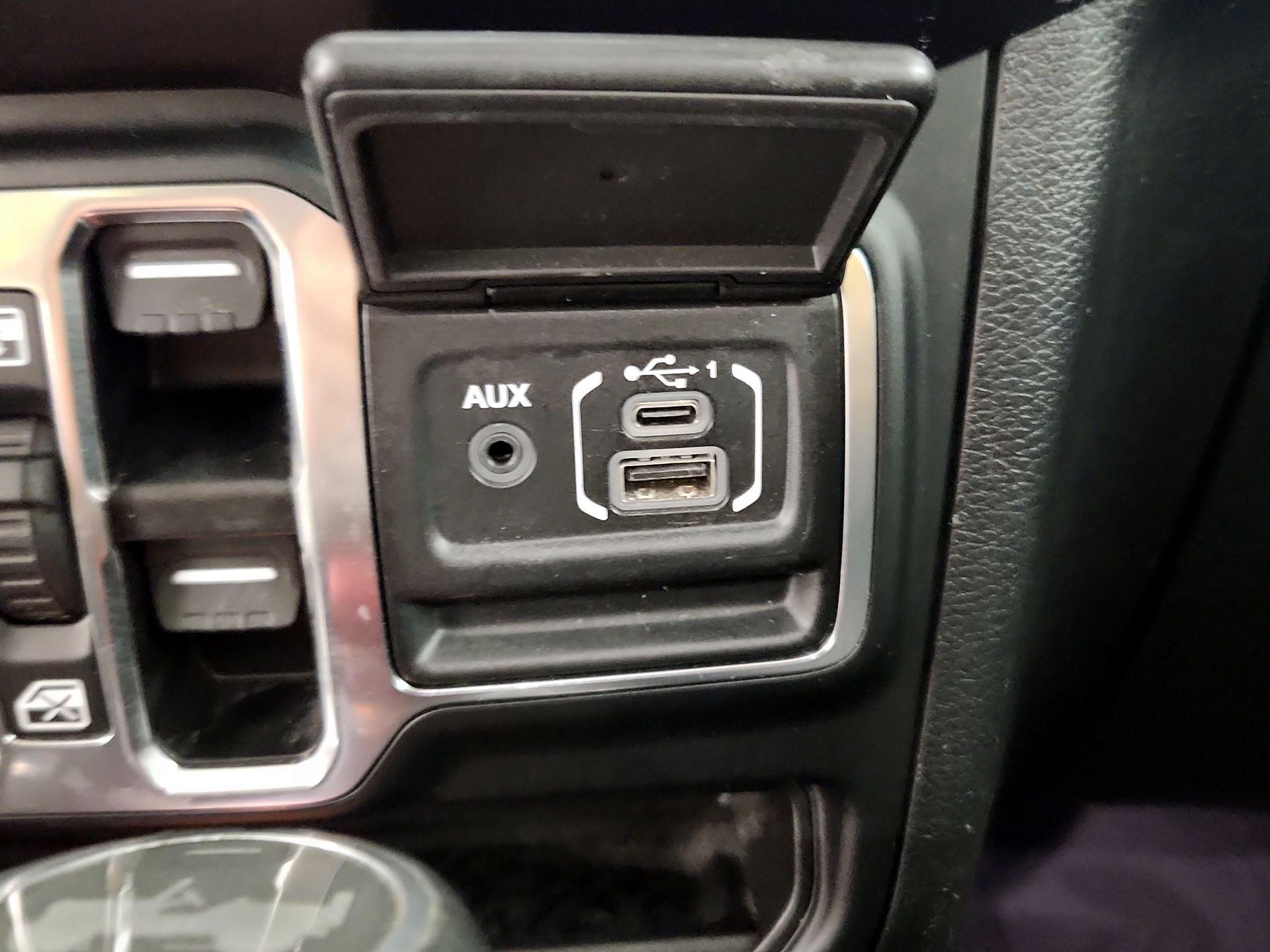 Thumbnail: 2023 Jeep Wrangler - 19