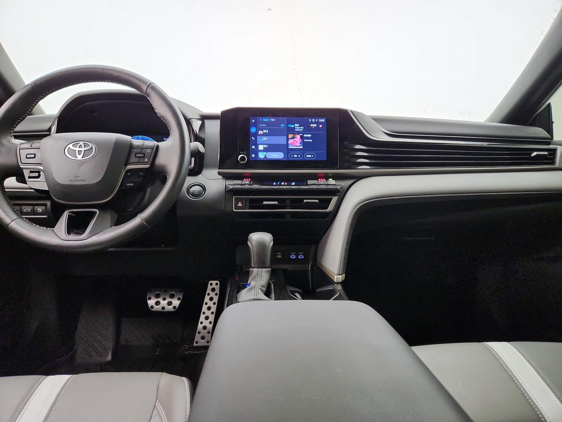 Thumbnail: 2025 Toyota Camry - 9