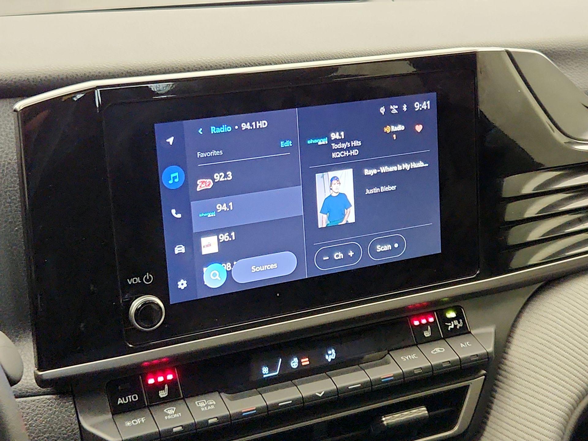 Thumbnail: 2025 Toyota Camry - 15