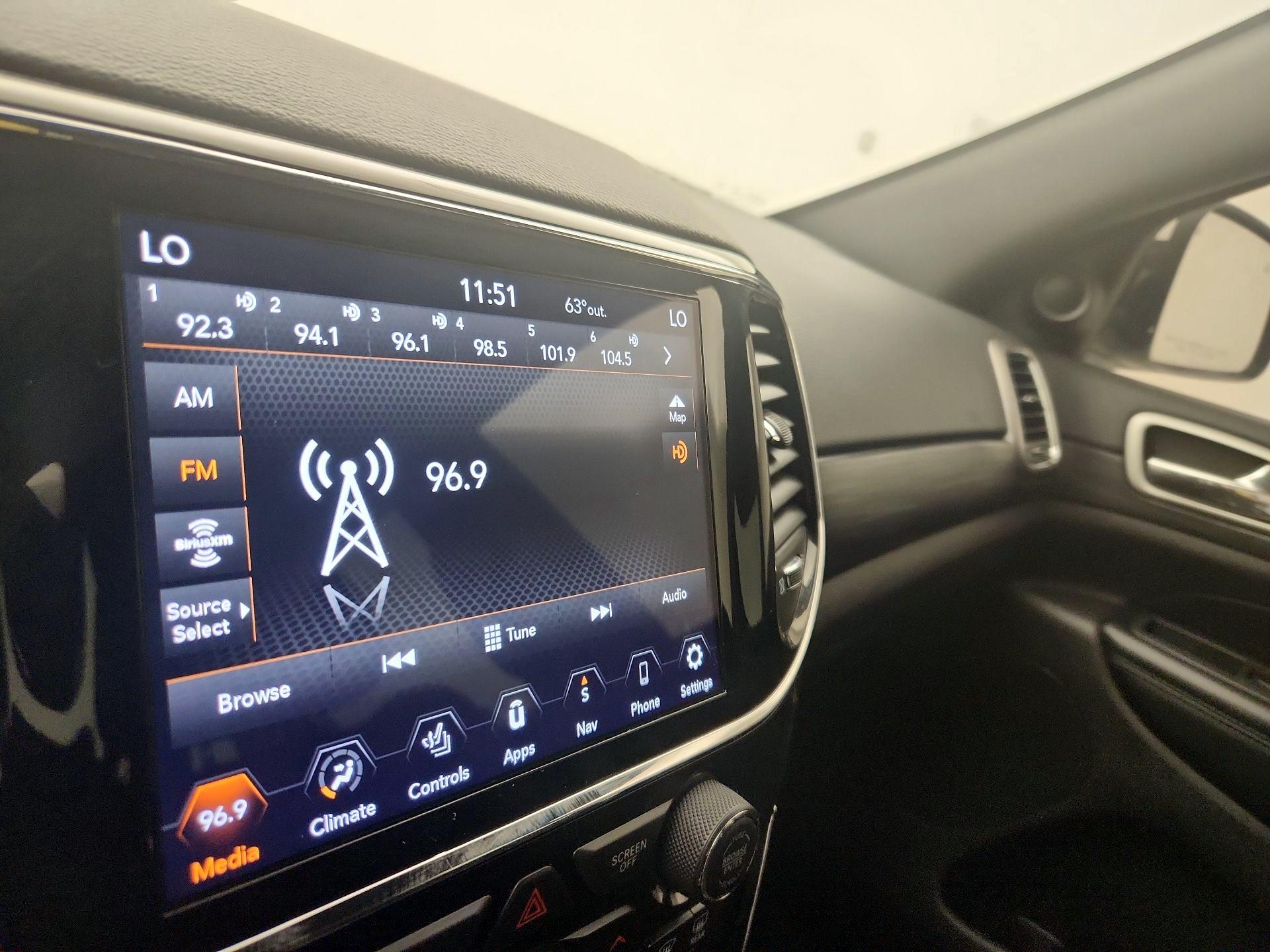 Thumbnail: 2020 Jeep Grand Cherokee - 14