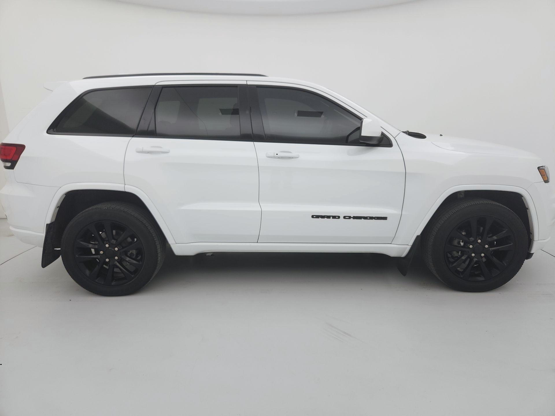 Thumbnail: 2020 Jeep Grand Cherokee - 4