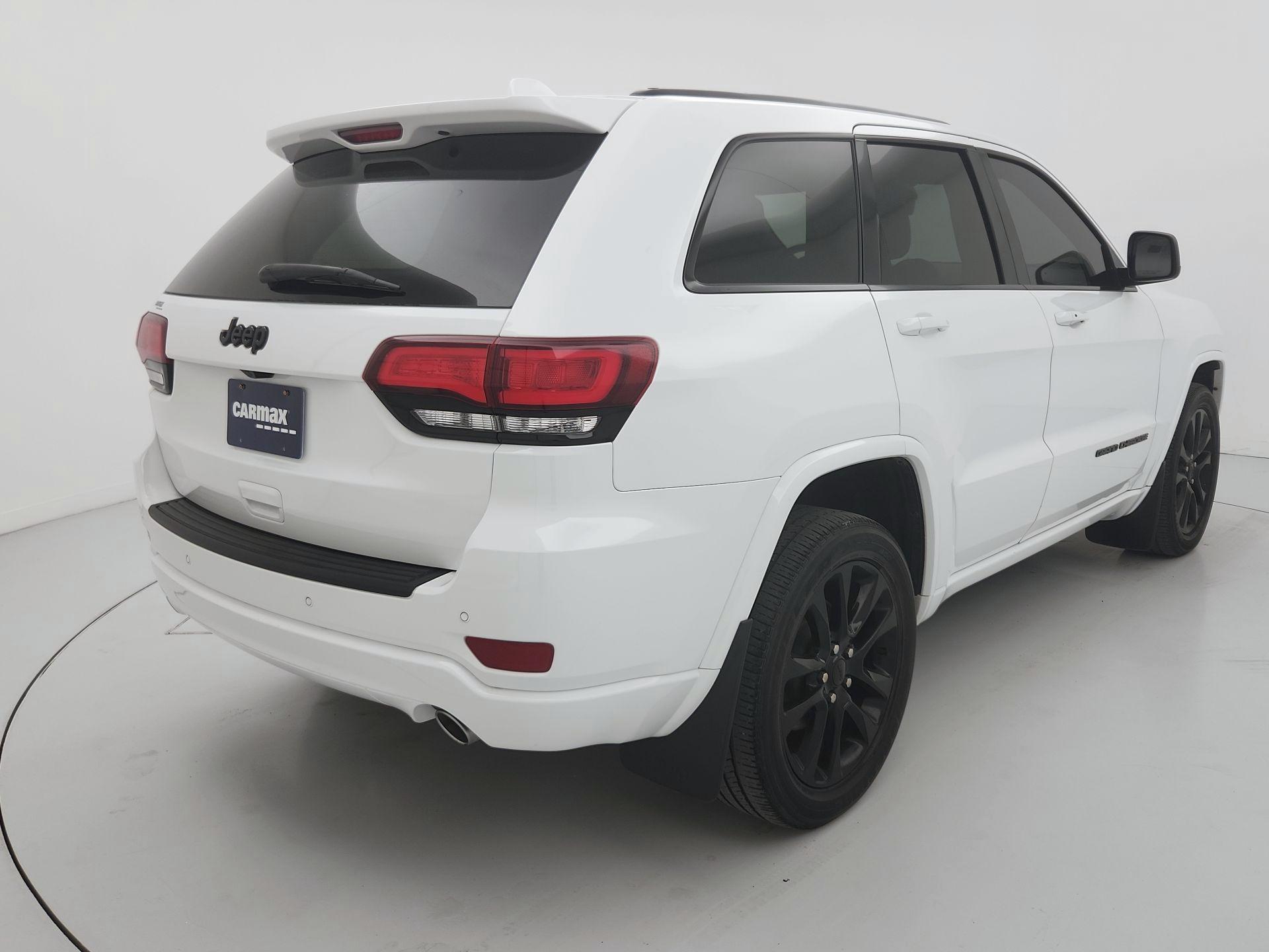 Thumbnail: 2020 Jeep Grand Cherokee - 5