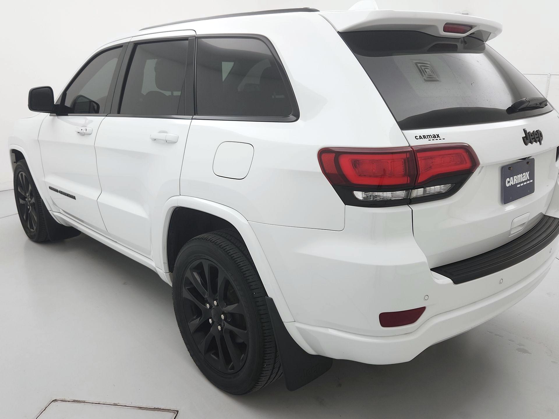 Thumbnail: 2020 Jeep Grand Cherokee - 7