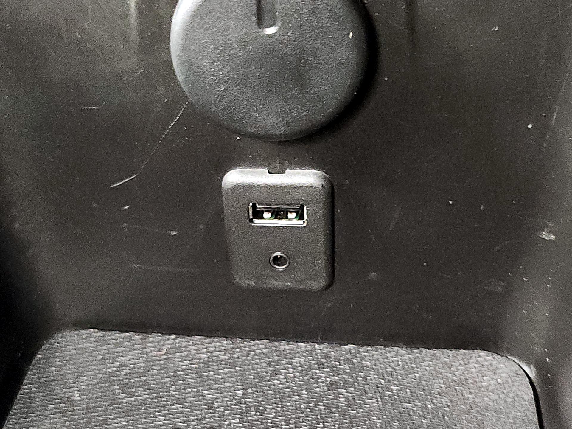 Thumbnail: 2014 Chevrolet Camaro - 18