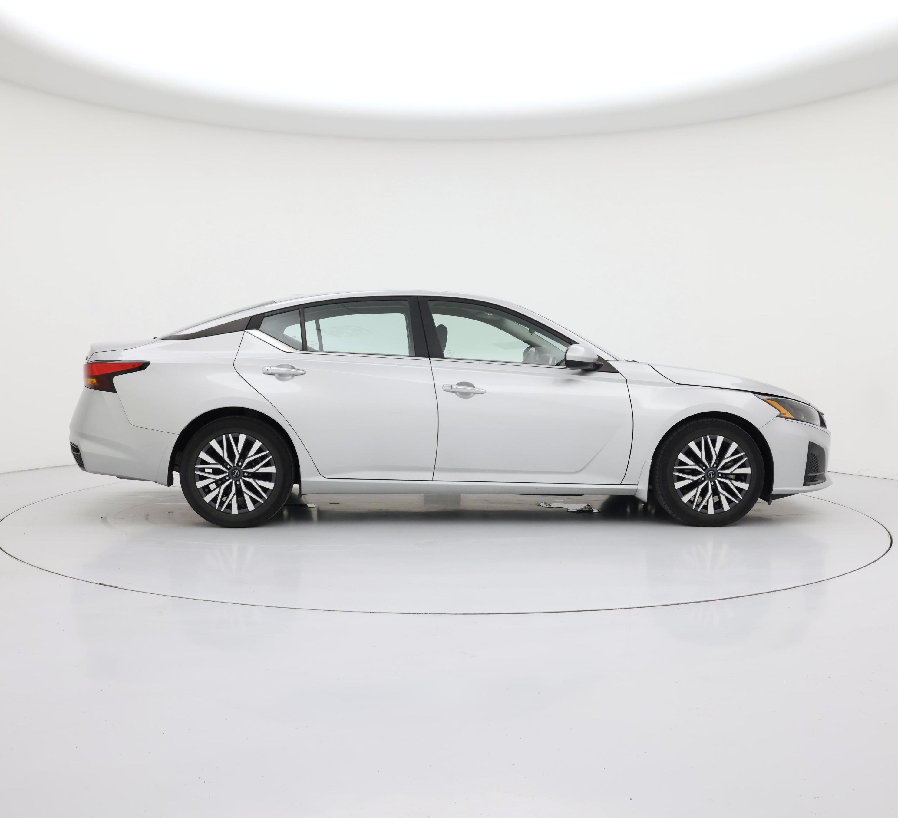 Thumbnail: 2023 Nissan Altima - 7