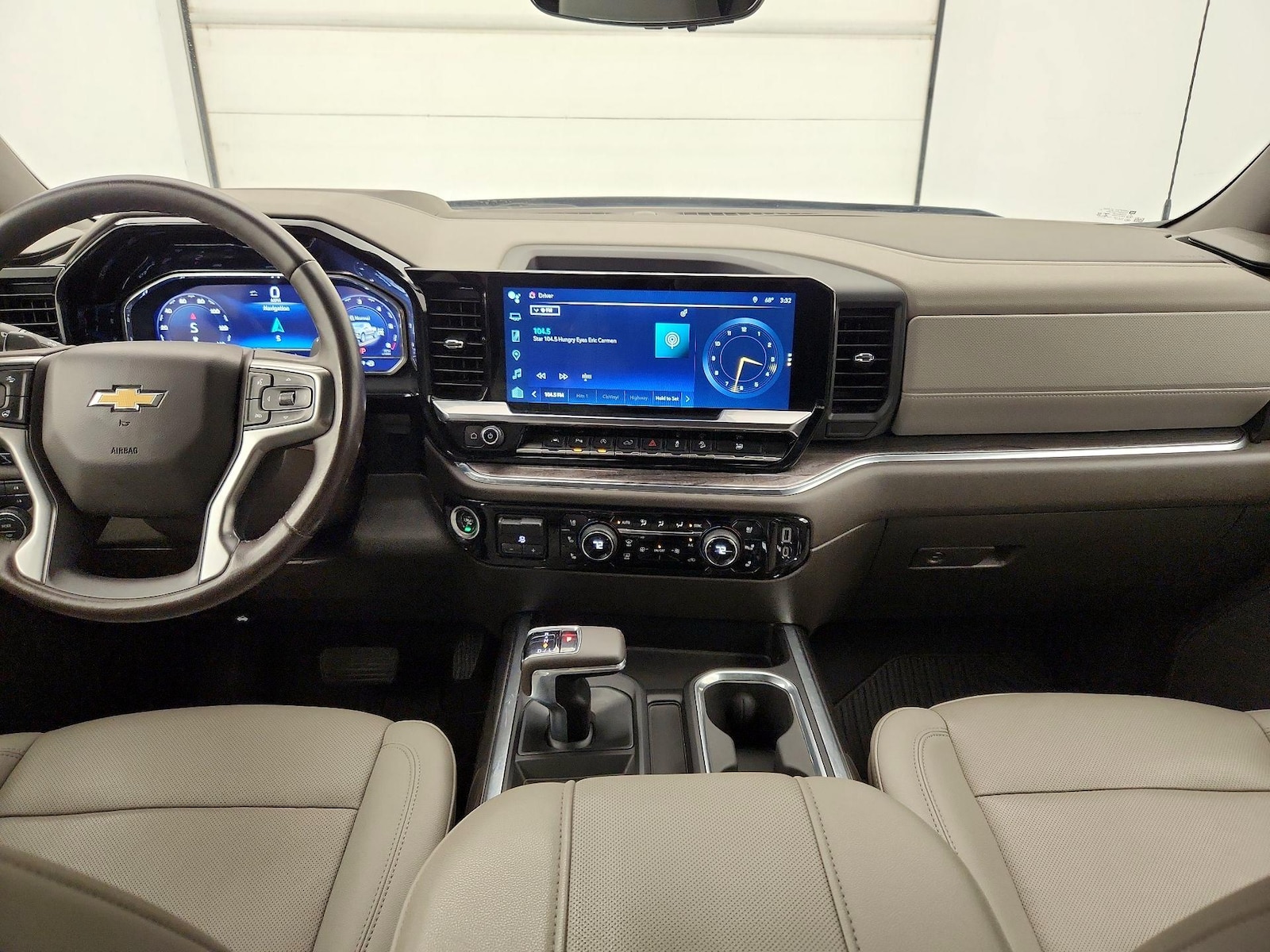 2023 Chevrolet Silverado 1500 LTZ - Photo 10