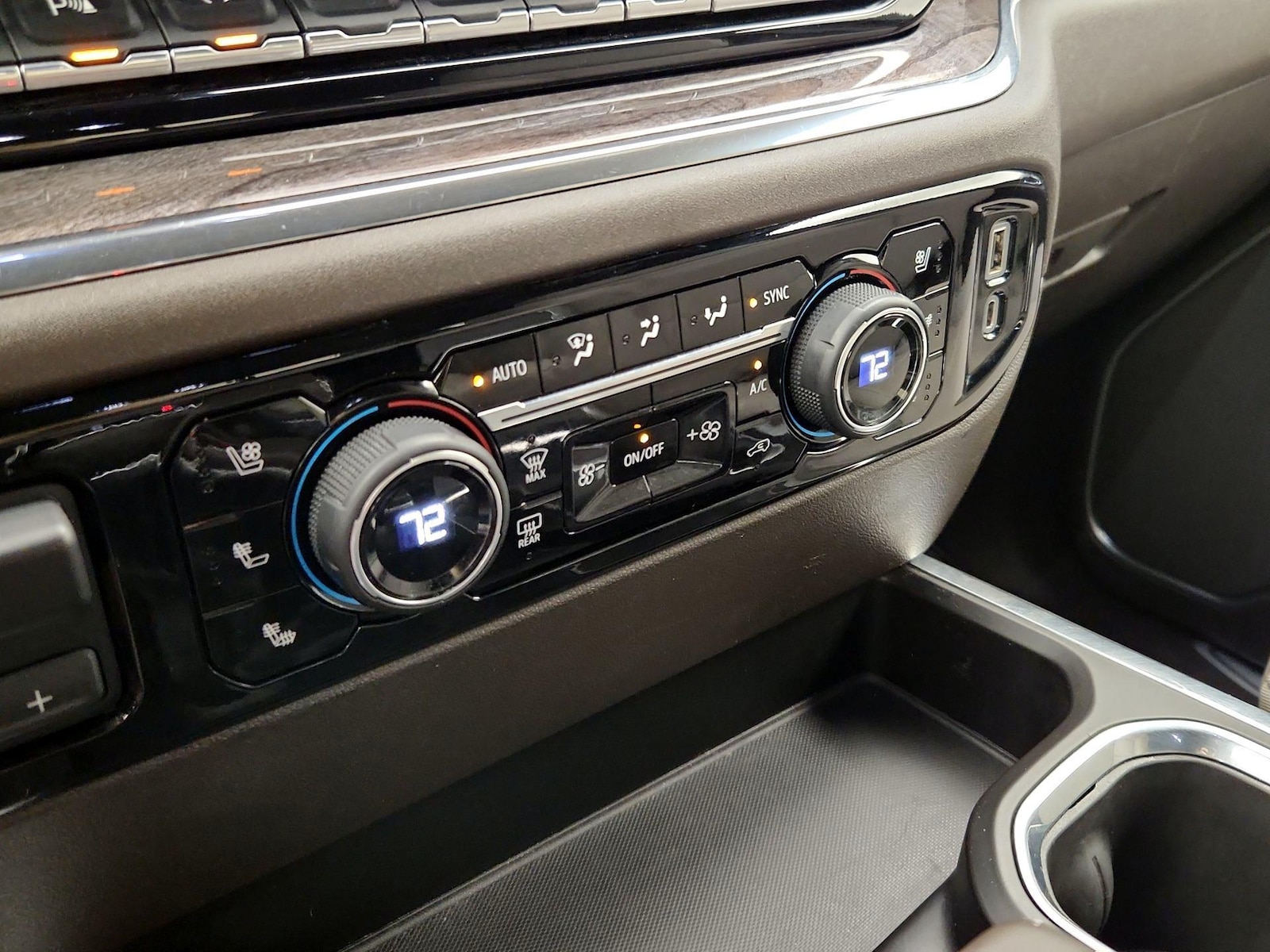 2023 Chevrolet Silverado 1500 LTZ - Photo 17