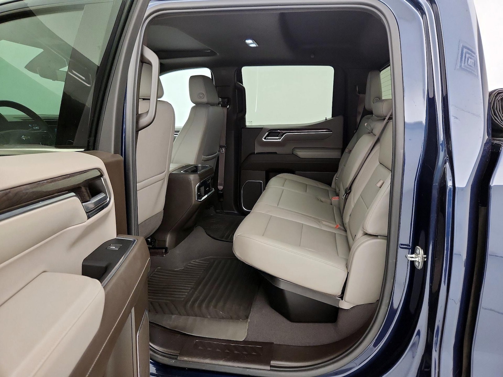 2023 Chevrolet Silverado 1500 LTZ - Photo 21