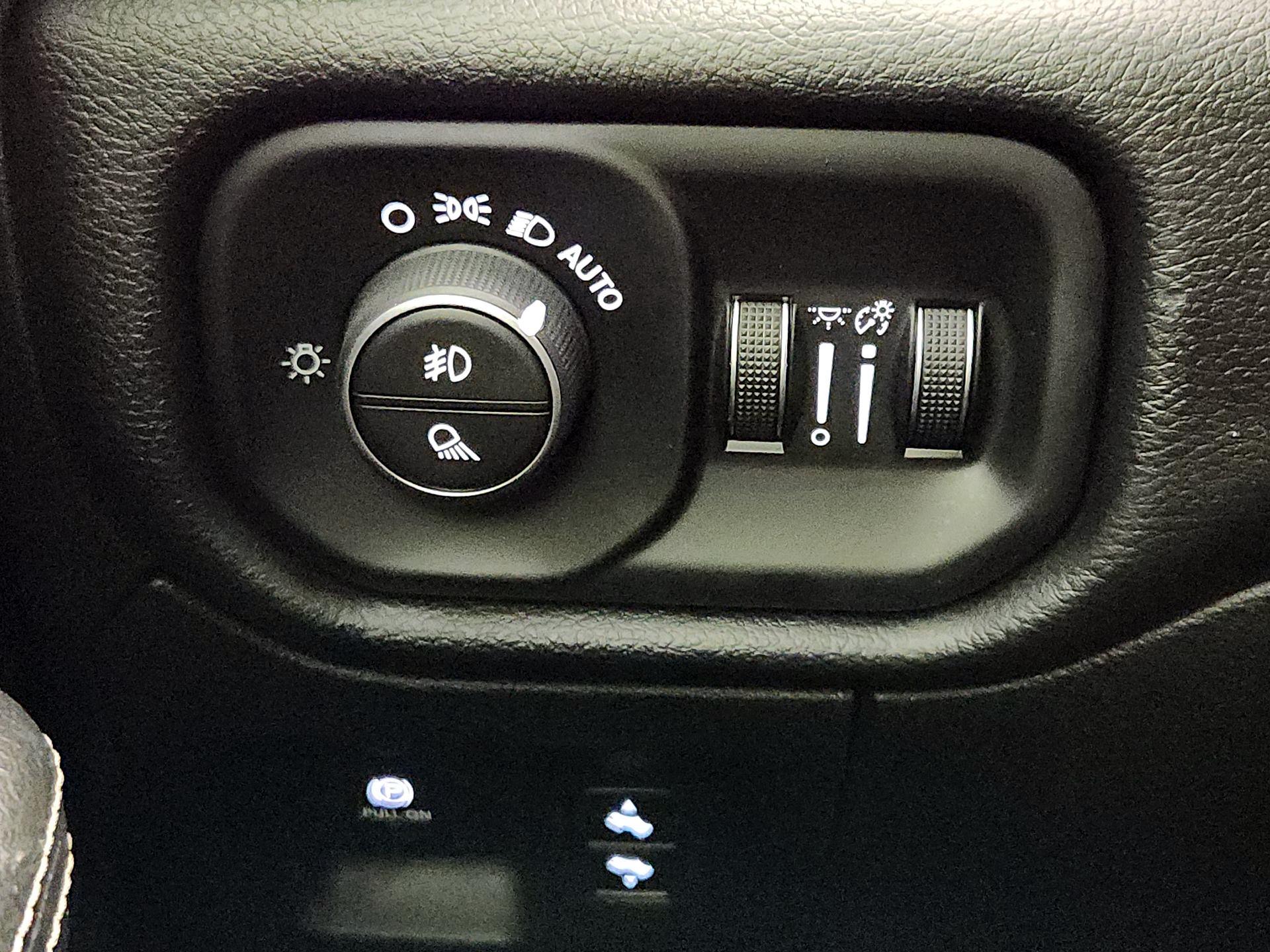 Thumbnail: 2019 RAM 1500 - 13