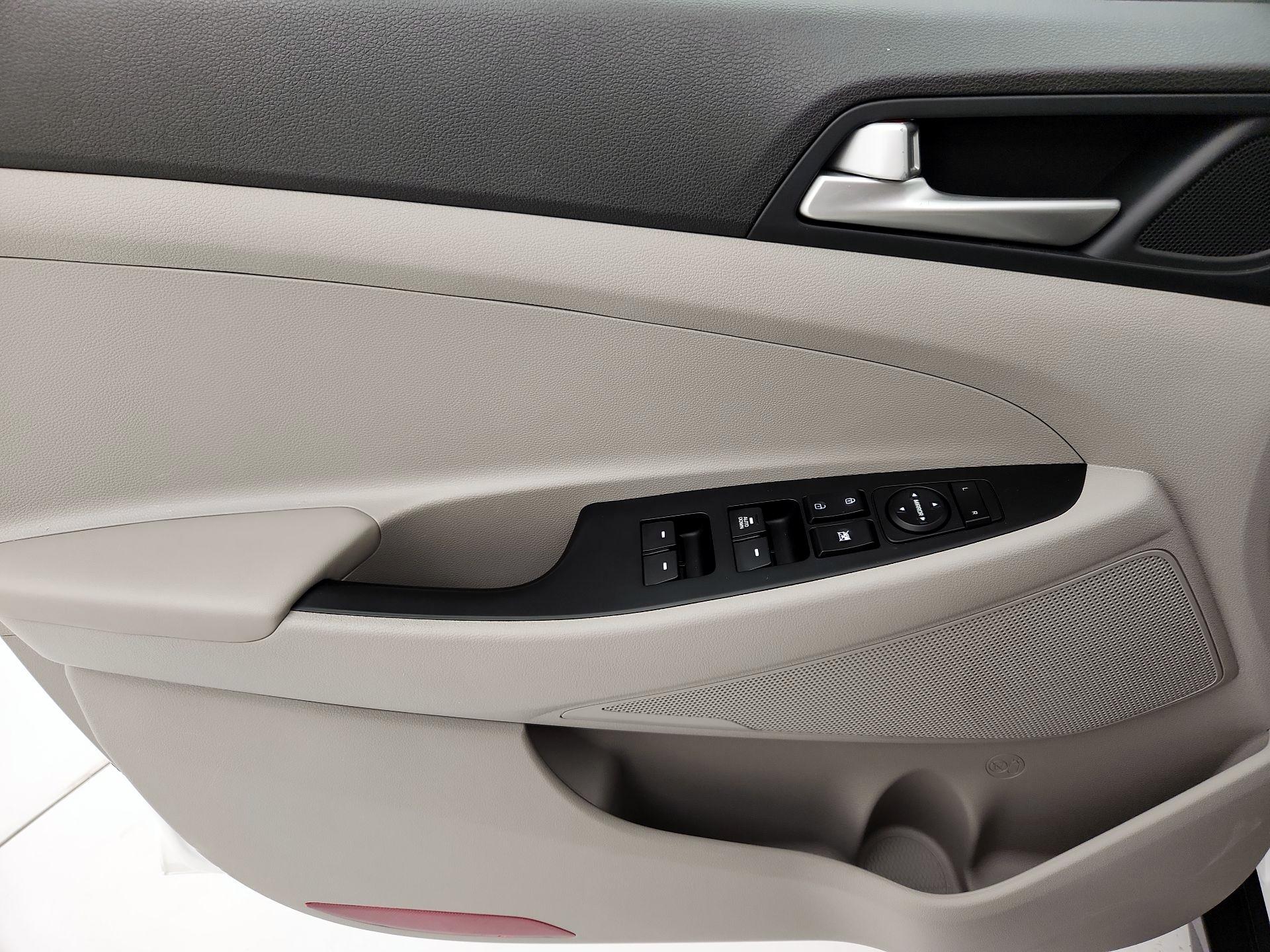 Thumbnail: 2020 Hyundai Tucson - 12