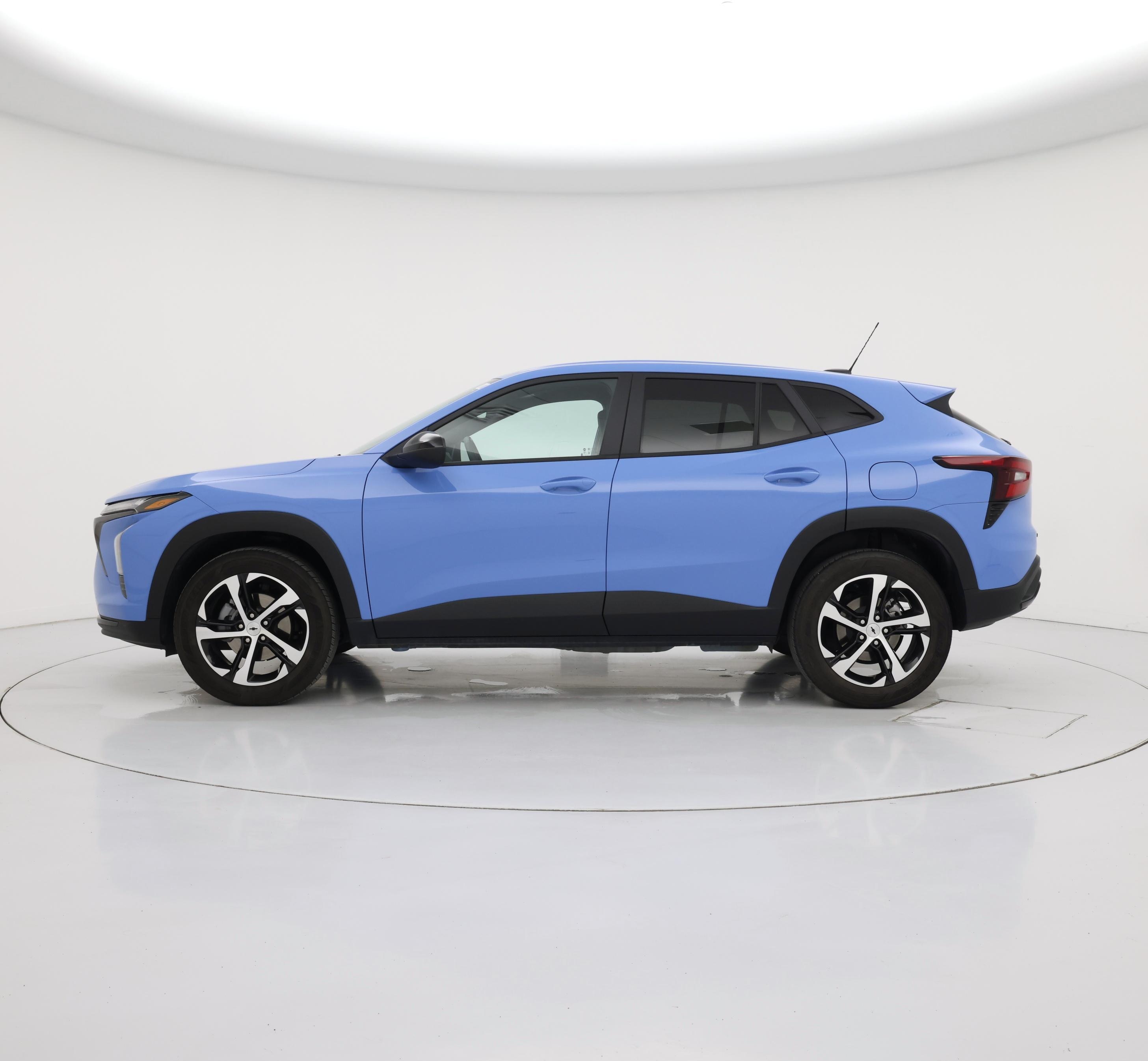 Thumbnail: 2024 Chevrolet Trax - 3