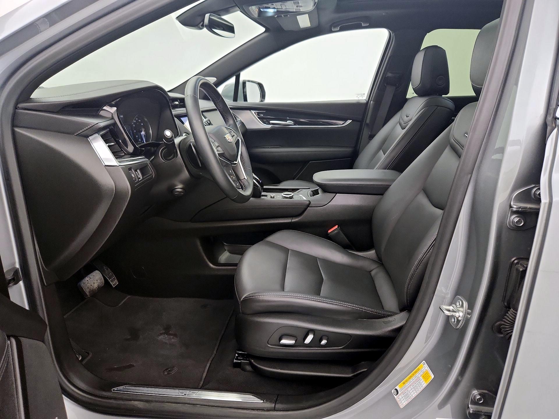 Thumbnail: 2025 Cadillac XT5 - 11