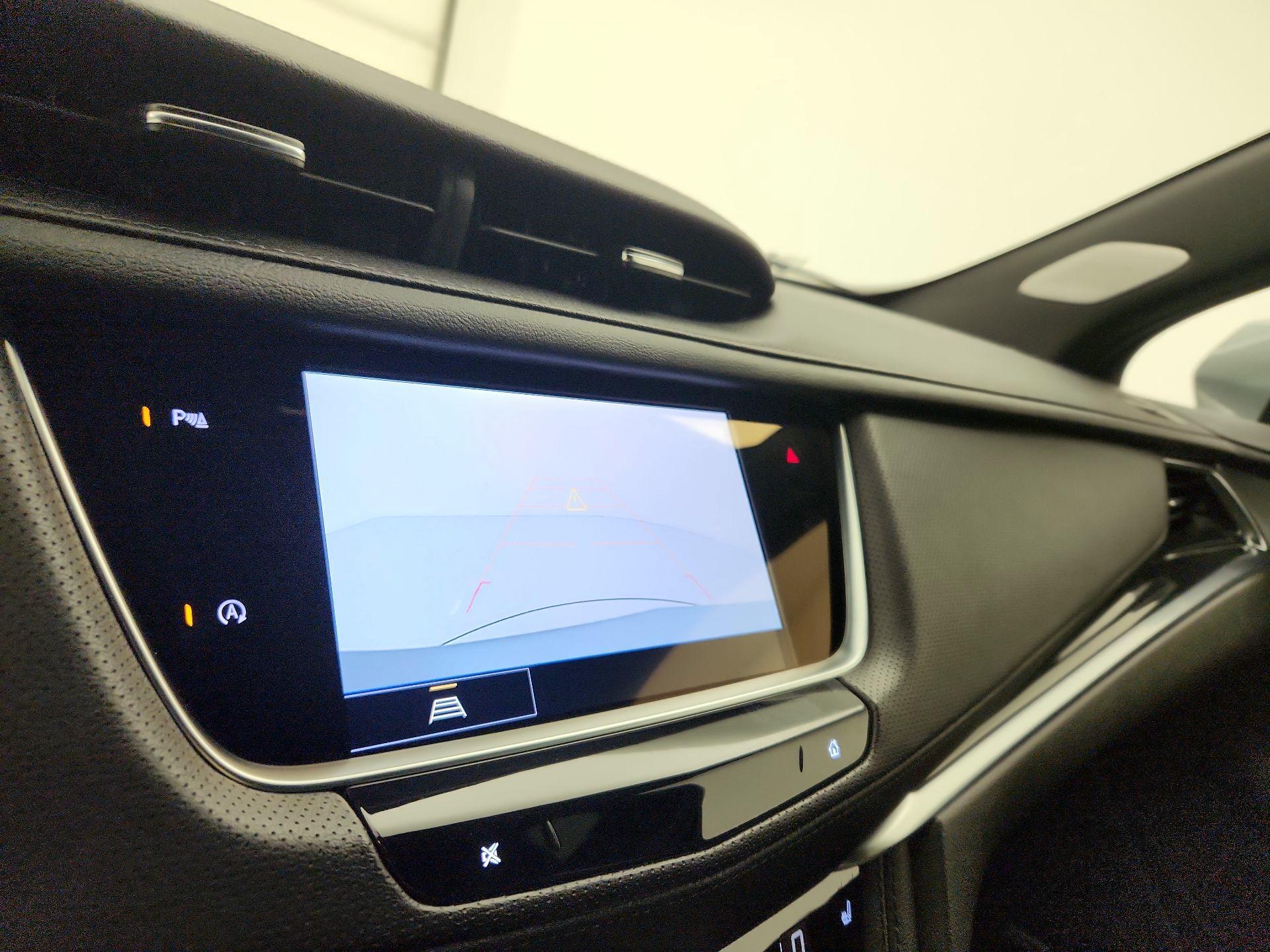 Thumbnail: 2025 Cadillac XT5 - 15