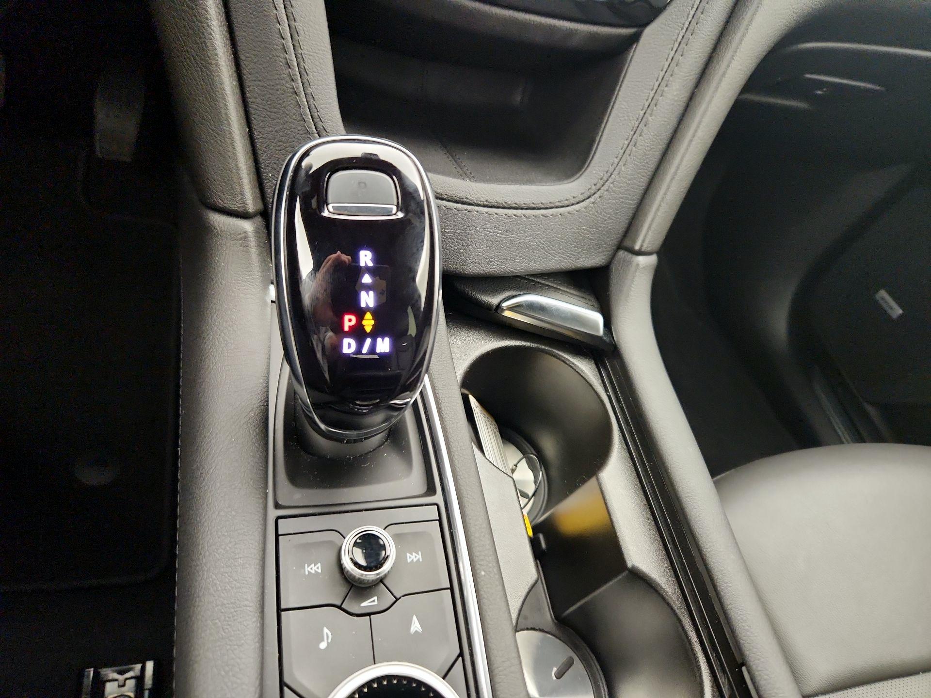 Thumbnail: 2025 Cadillac XT5 - 18