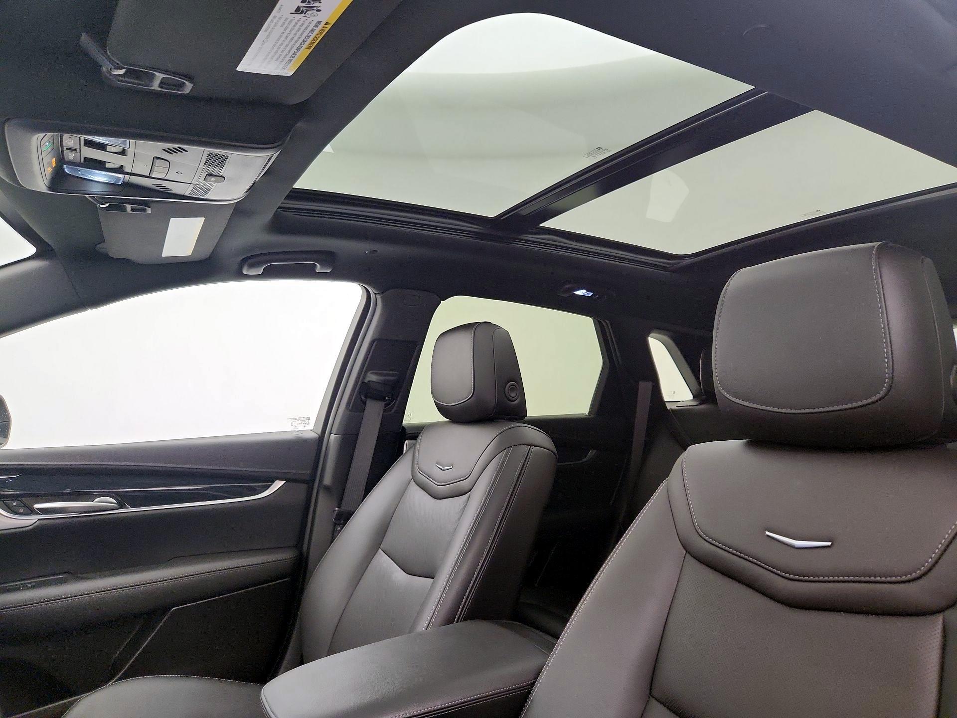 Thumbnail: 2025 Cadillac XT5 - 20