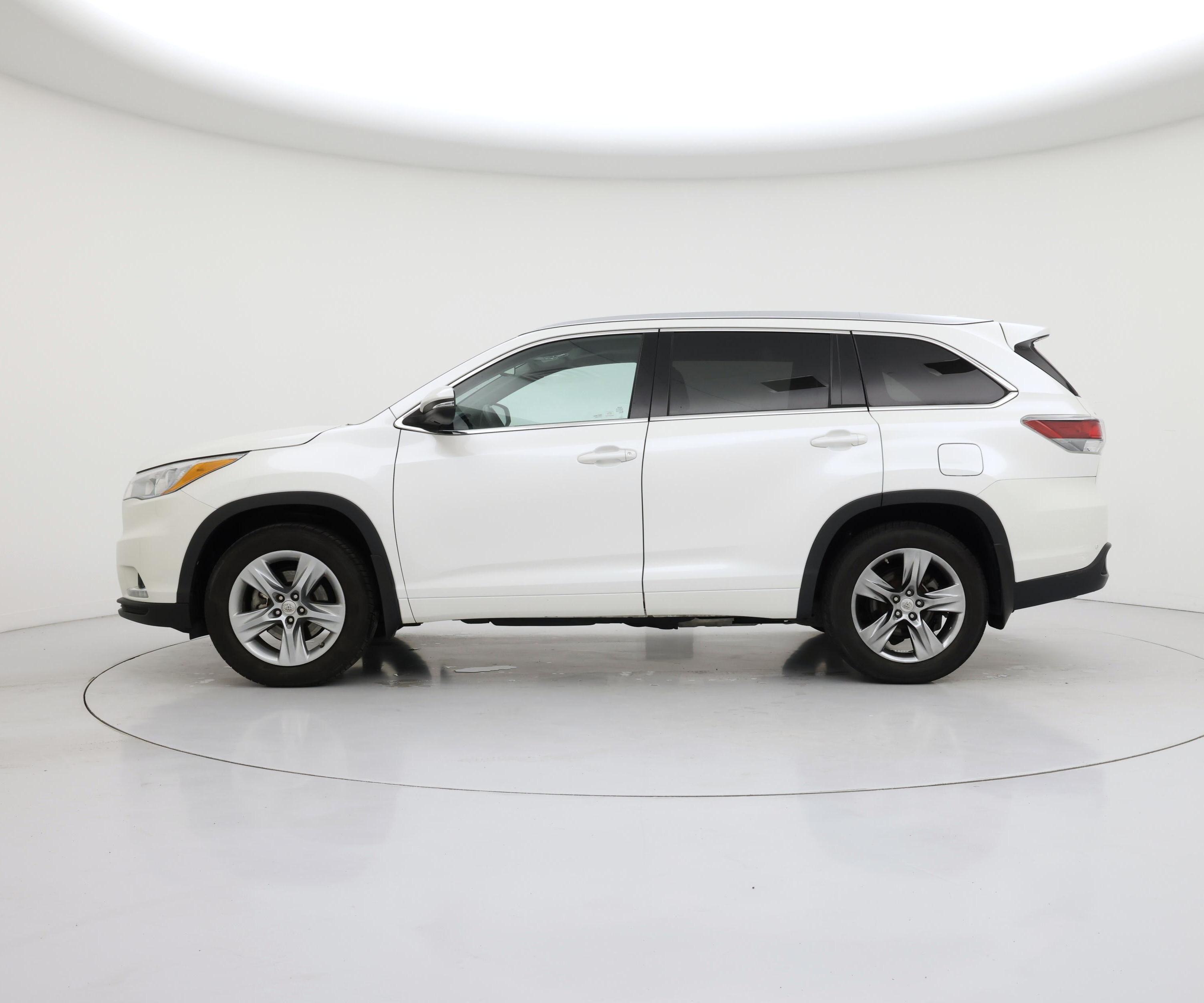 Thumbnail: 2015 Toyota Highlander - 3