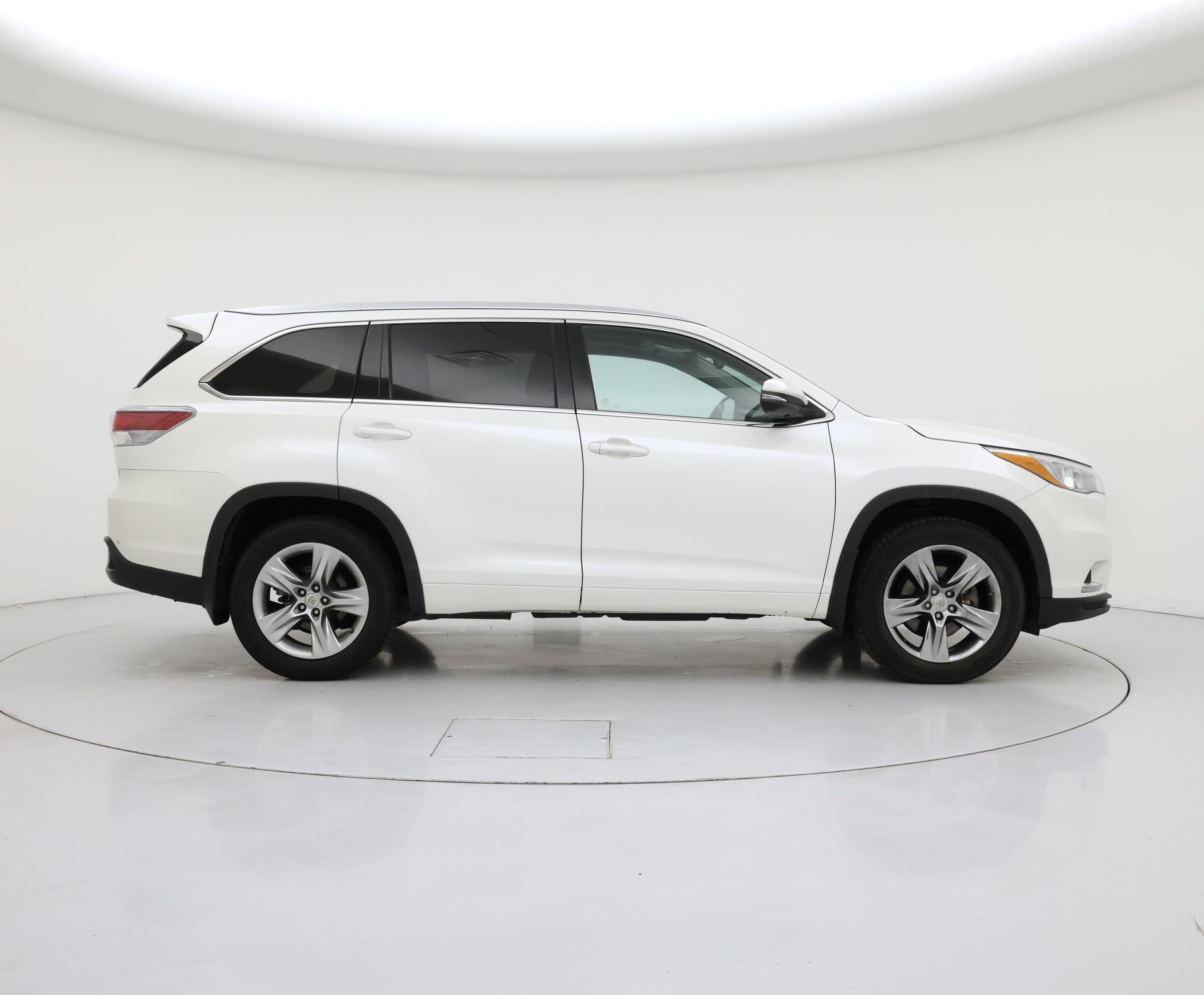 Thumbnail: 2015 Toyota Highlander - 7