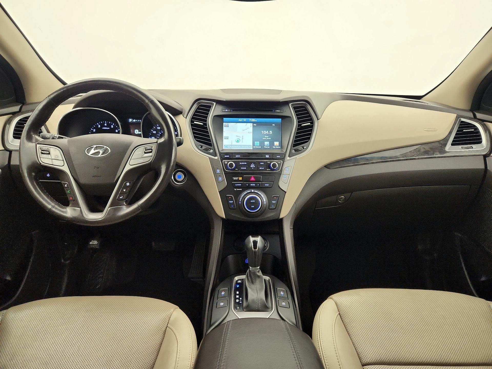 Thumbnail: 2017 Hyundai Santa Fe - 9