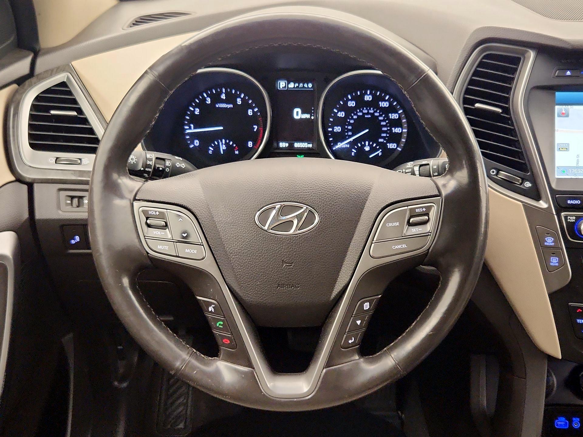 Thumbnail: 2017 Hyundai Santa Fe - 10